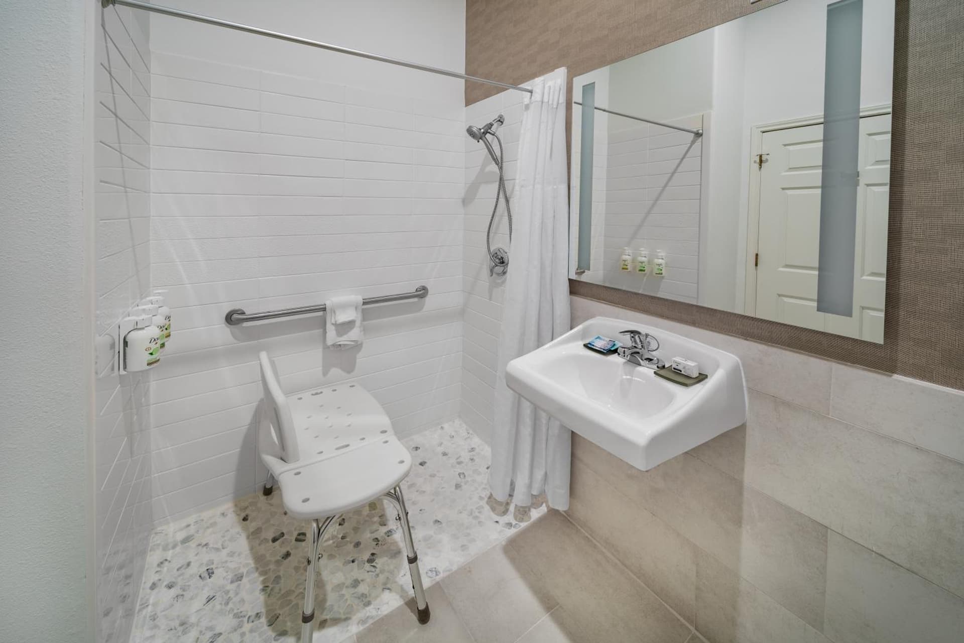 La Quinta Inn & Suites by Wyndham Pharr RGV Medical Center gallery photo in Pharr, TX — image 36
