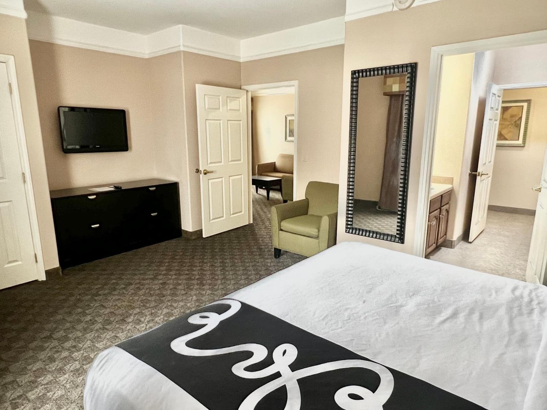 La Quinta Inn & Suites by Wyndham Pharr RGV Medical Center gallery photo in Pharr, TX — image 30