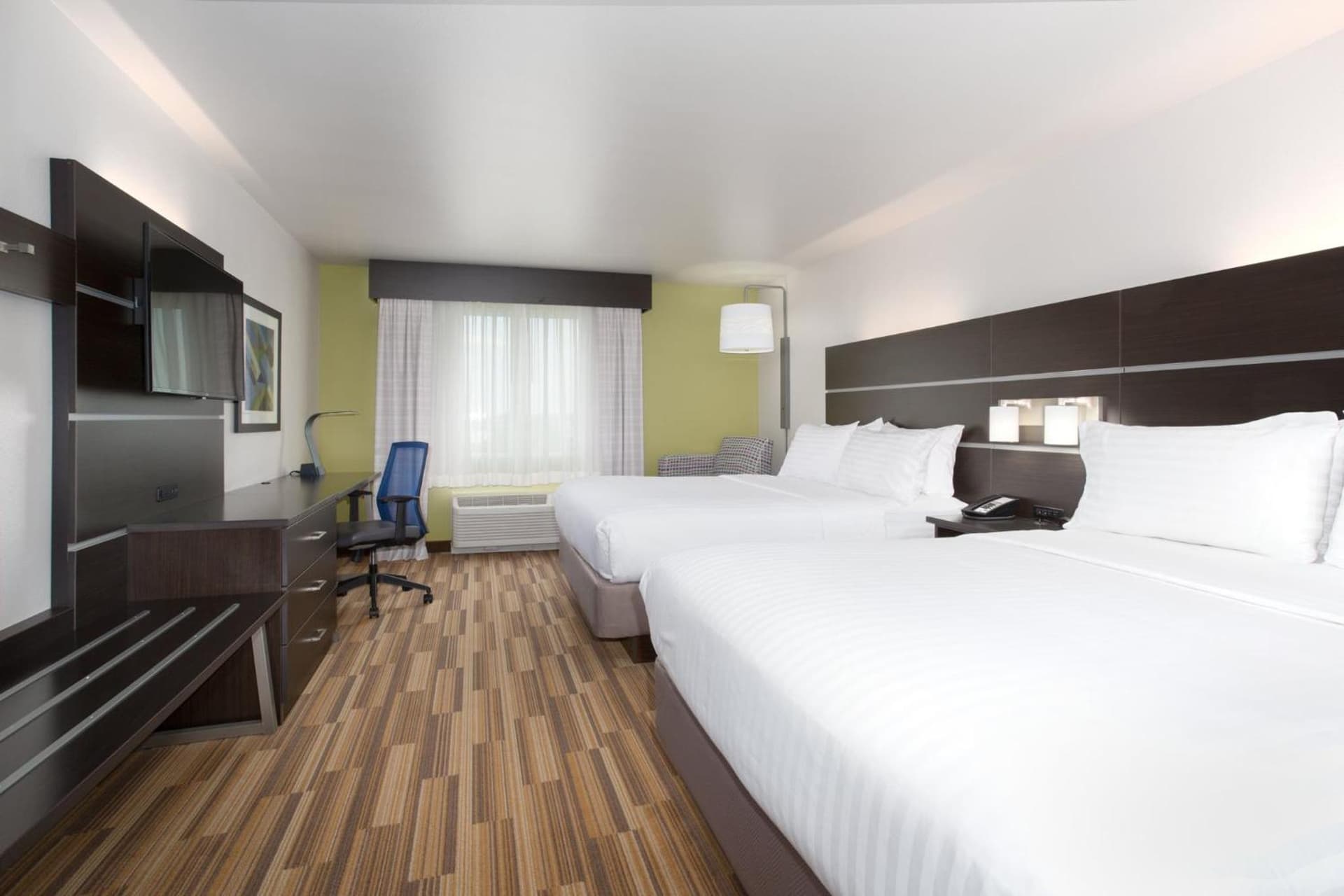 Holiday Inn Express & Suites Lincoln I - 80 by IHG interior in Lincoln, NE — gallery photo 2