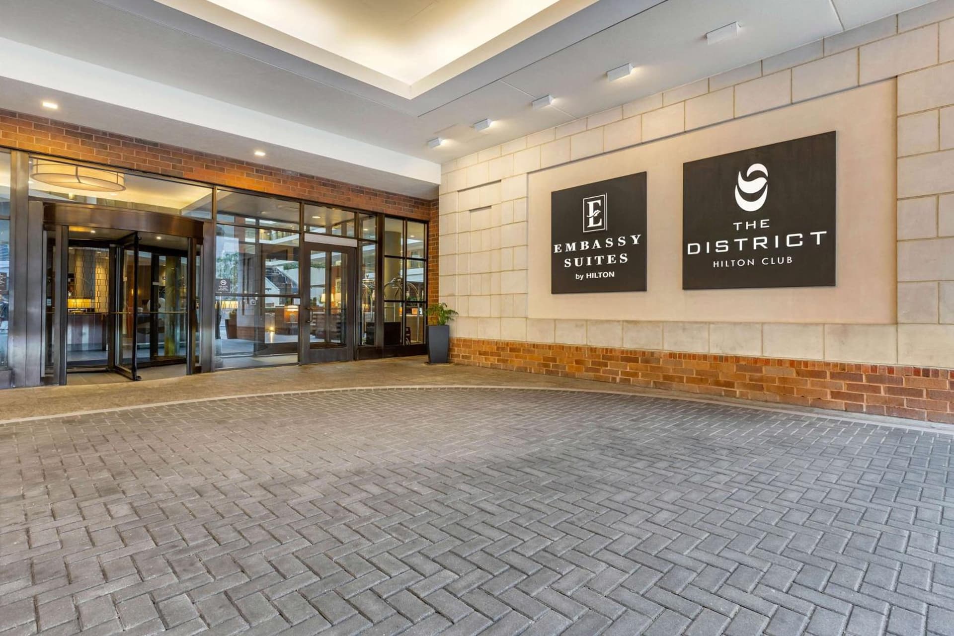 Hilton Club The District Washington DC property views in Washington, DC — gallery photo 3