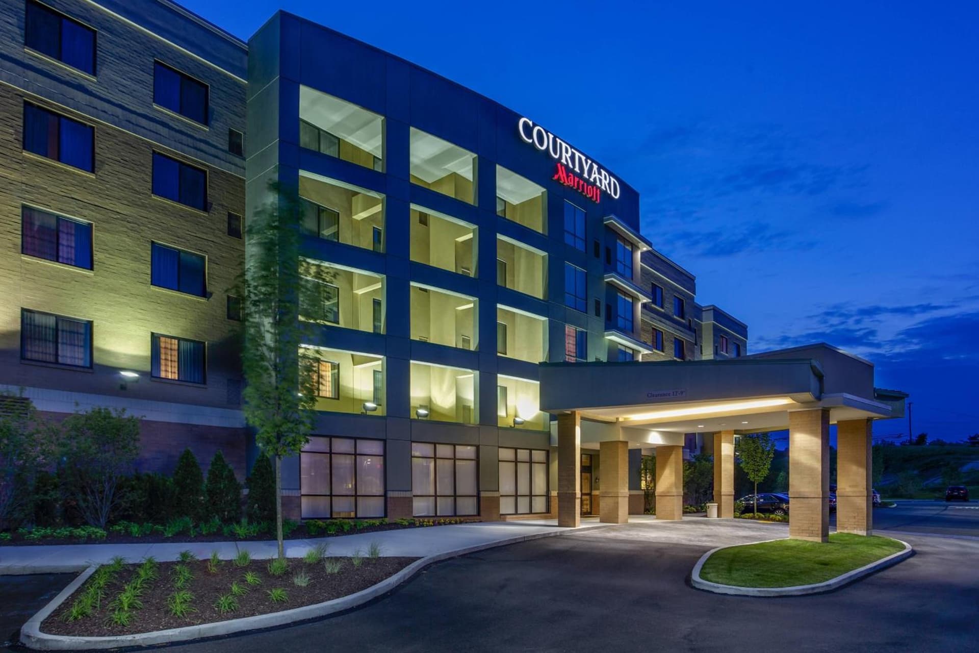 Courtyard by Marriott Pittsburgh North/Cranberry Woods featured exterior or lobby in Cranberry Township — similar hotel