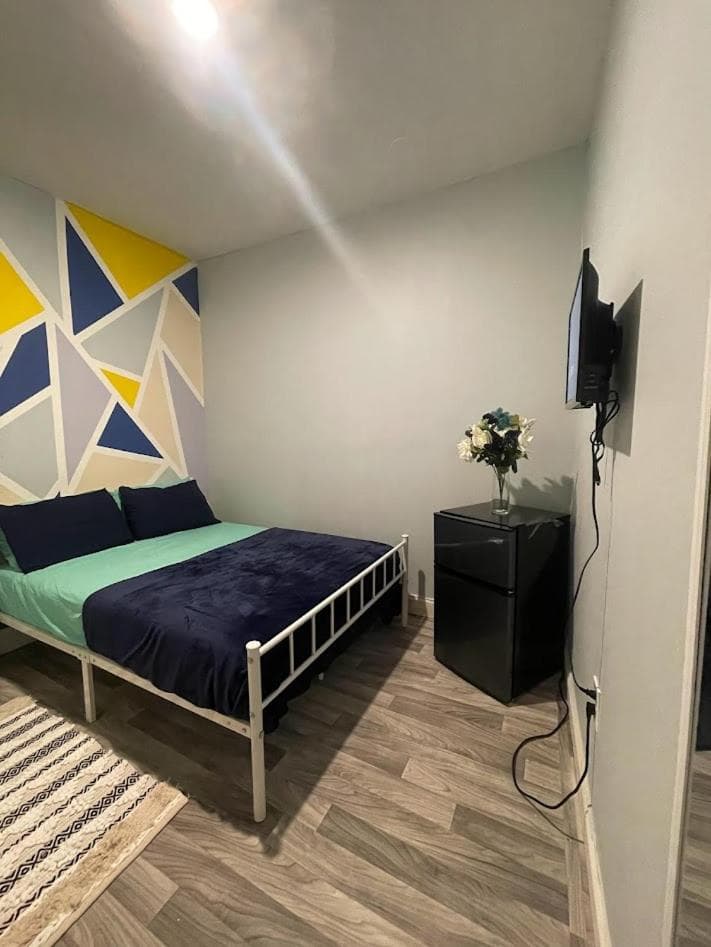 SUITE DREAMs CARROLL 10 interior in Paterson, NJ — gallery photo 2