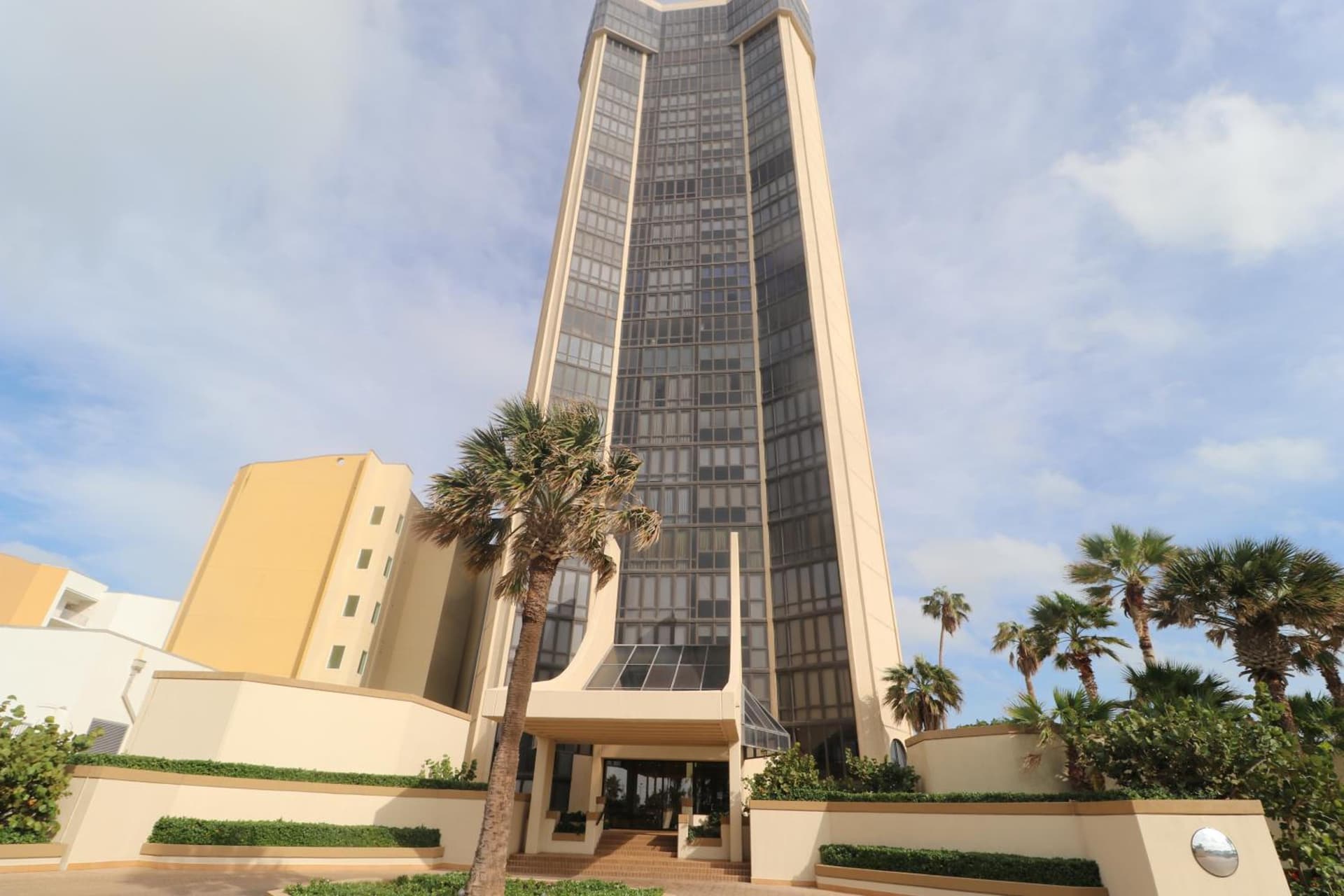 Bridgepoint Condominiums featured exterior or lobby in South Padre Island, TX — similar hotel