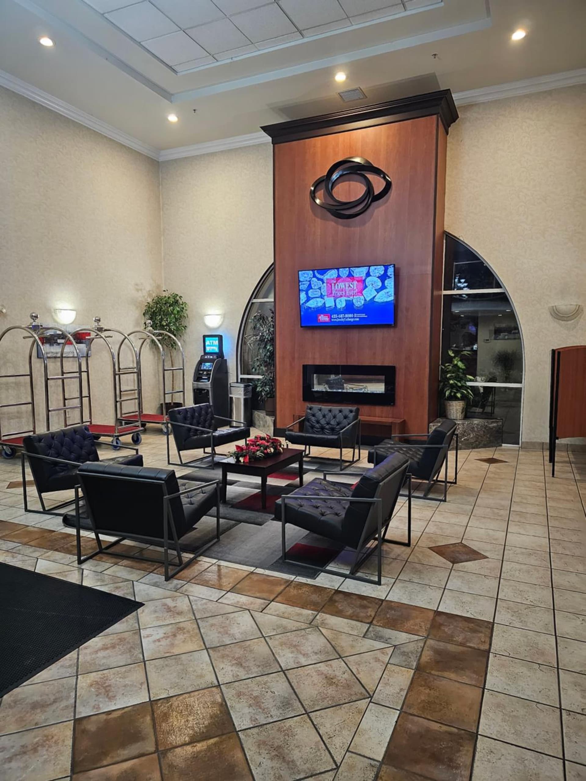 Ramada by Wyndham SeaTac Airport property views in SeaTac, WA — gallery photo 3
