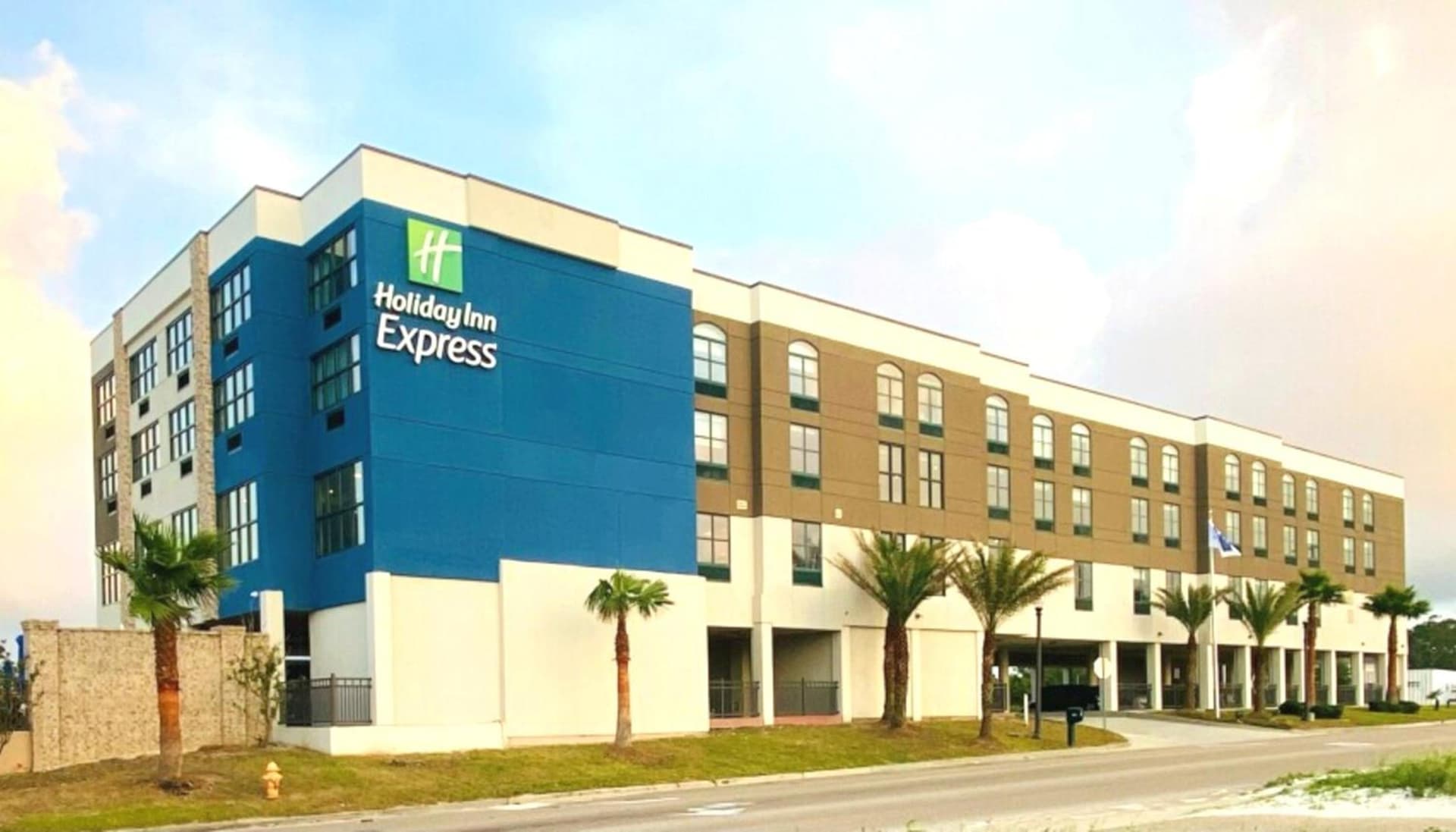 Holiday Inn Express - Gulfport Beach by IHG gallery photo in Gulfport, MS — image 10