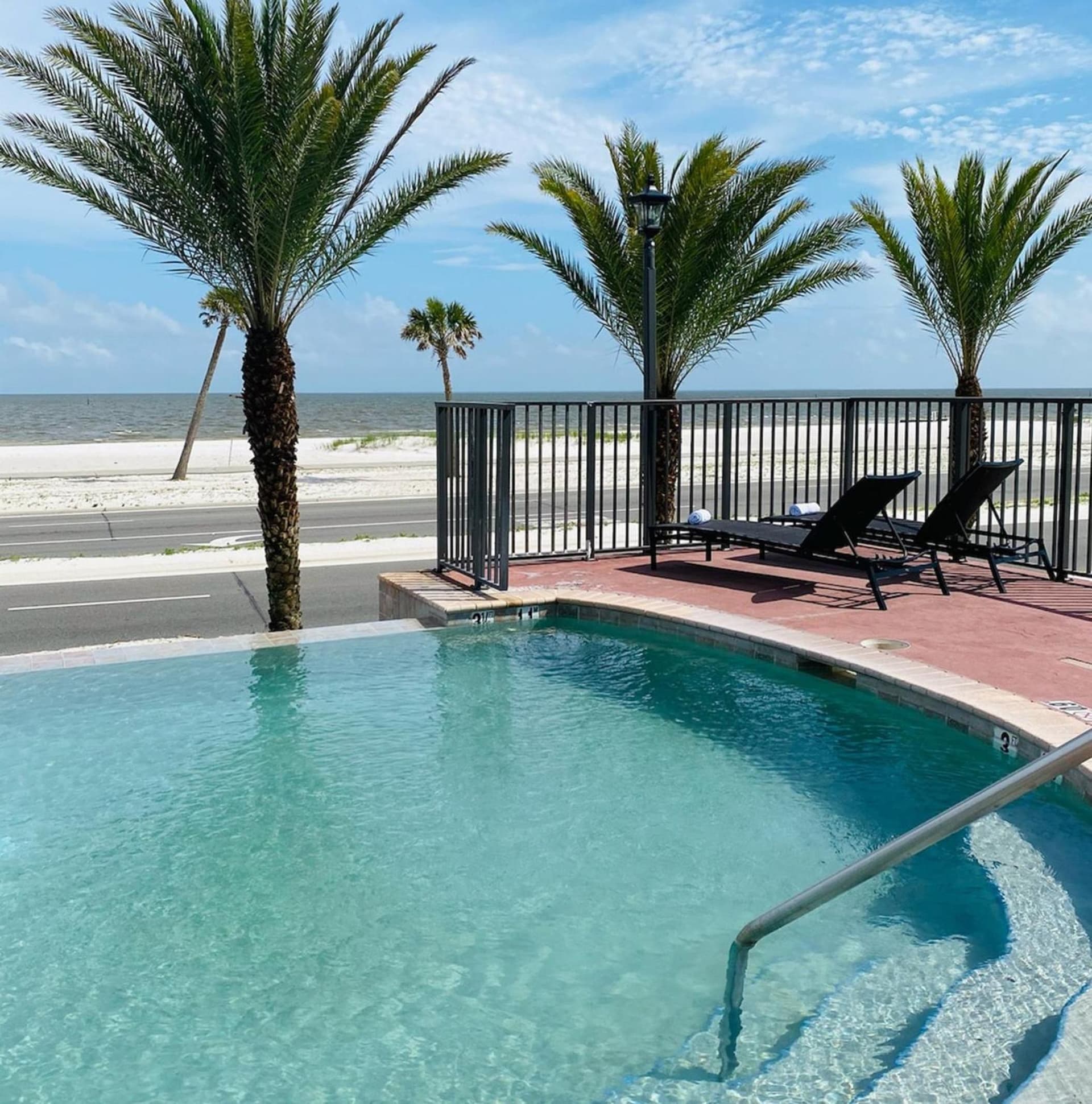 Holiday Inn Express - Gulfport Beach by IHG gallery photo in Gulfport, MS — image 45
