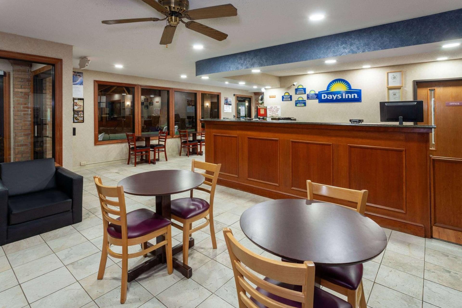 Days Inn by Wyndham Wooster property views in Wooster, OH — gallery photo 3