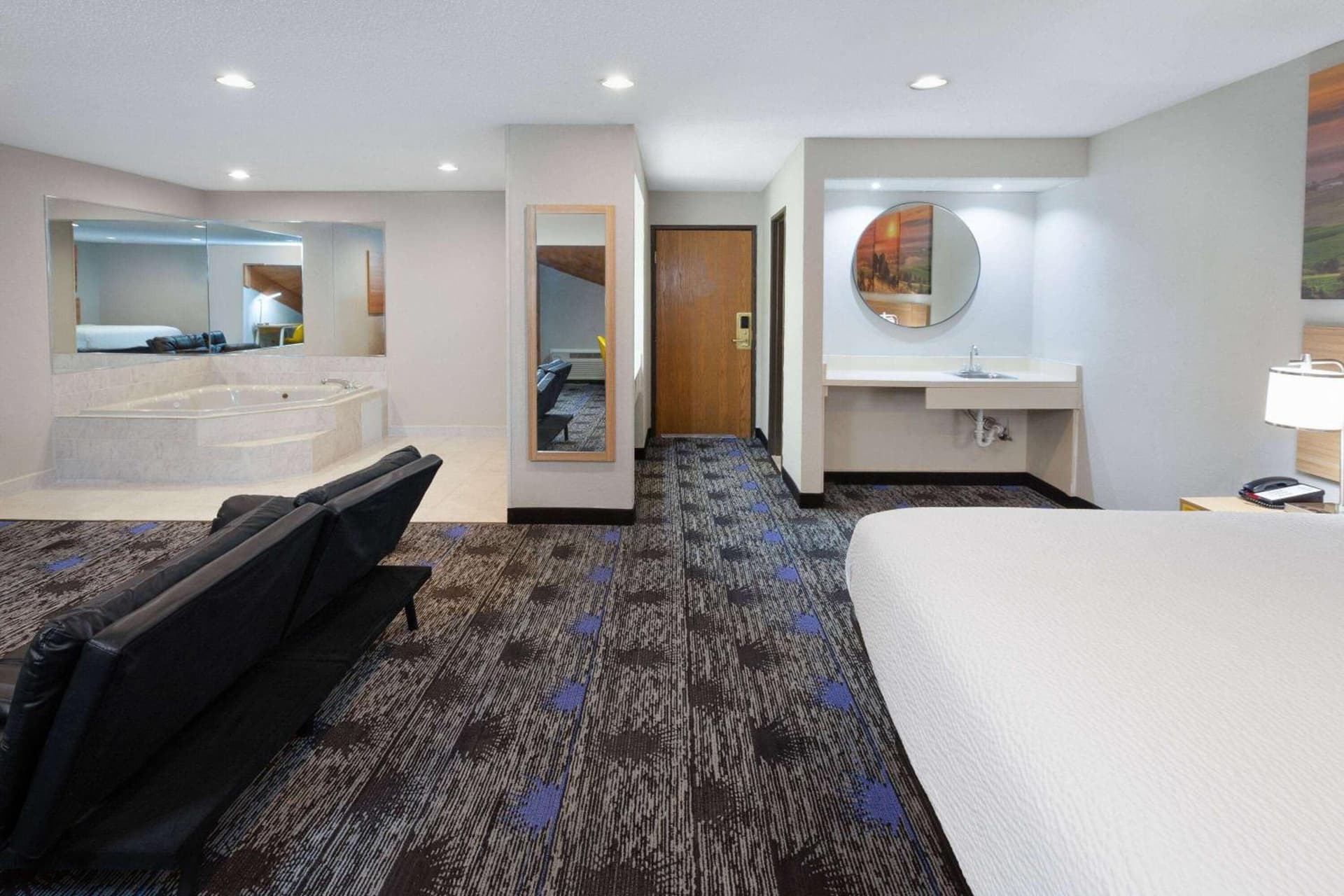Days Inn by Wyndham Wooster gallery photo in Wooster, OH — image 19