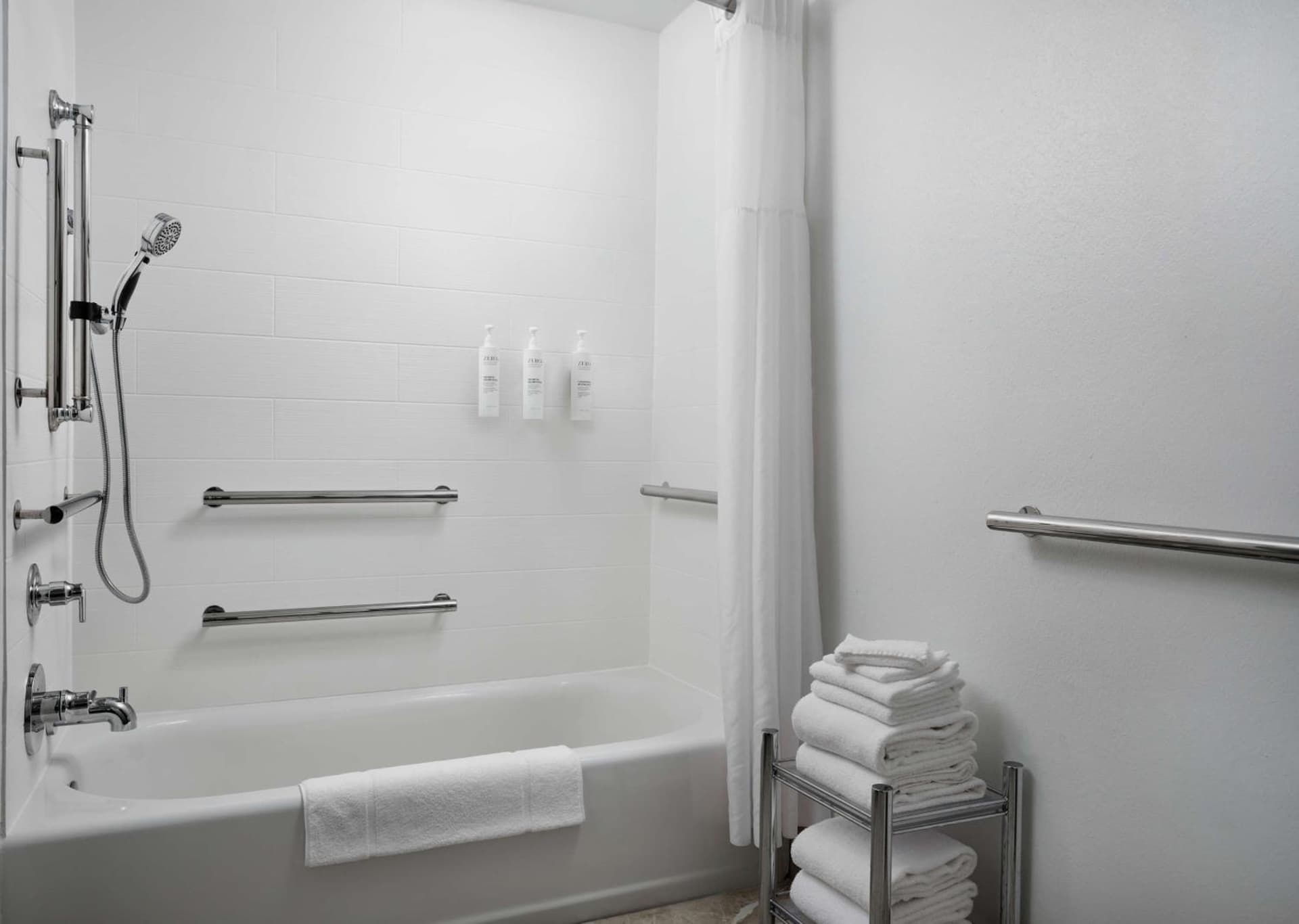 Hampton Inn & Suites Austin - Downtown interior in Austin, TX — gallery photo 2