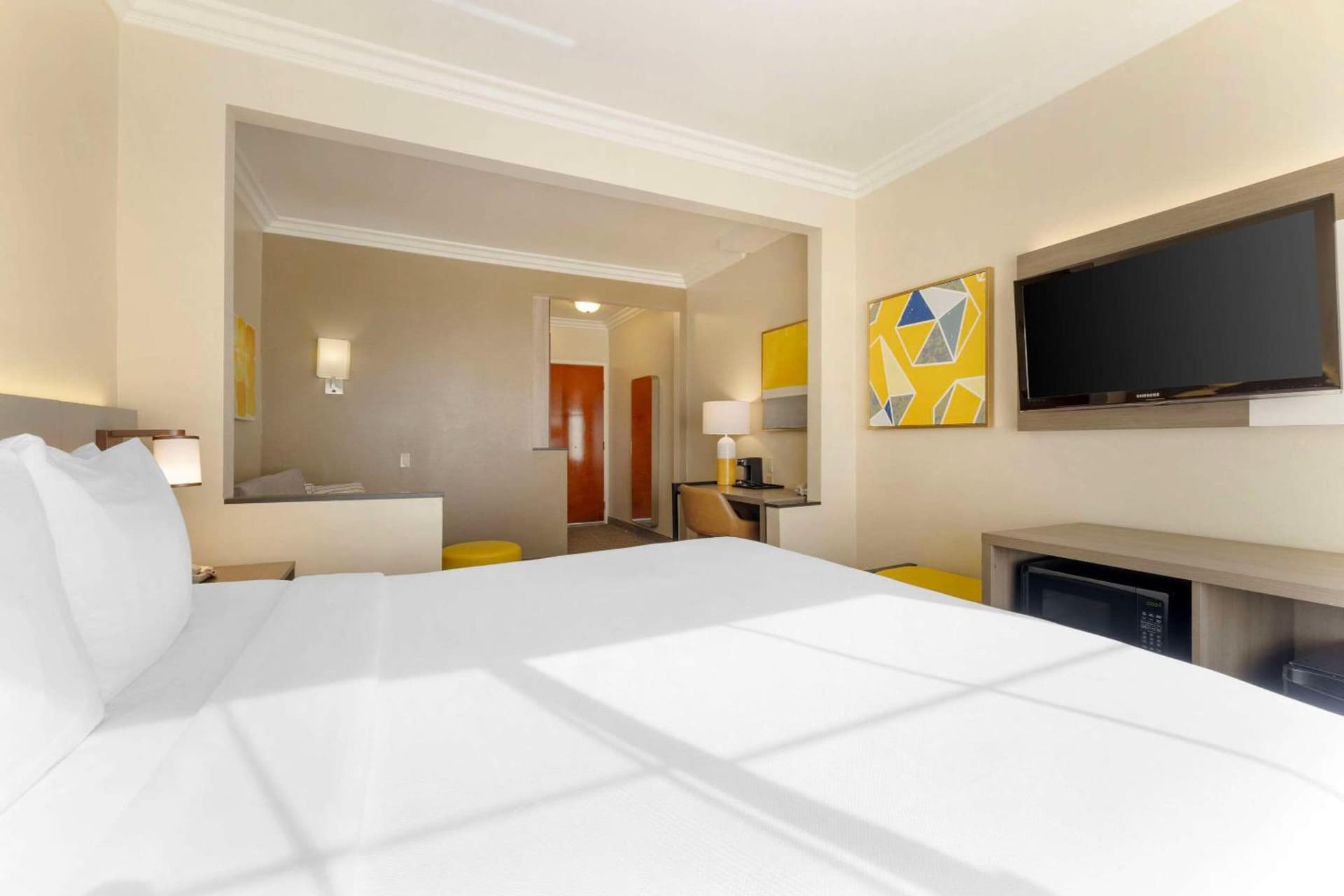 Comfort Suites Oceanside Camp Pendleton Area gallery photo in Oceanside, CA — image 34