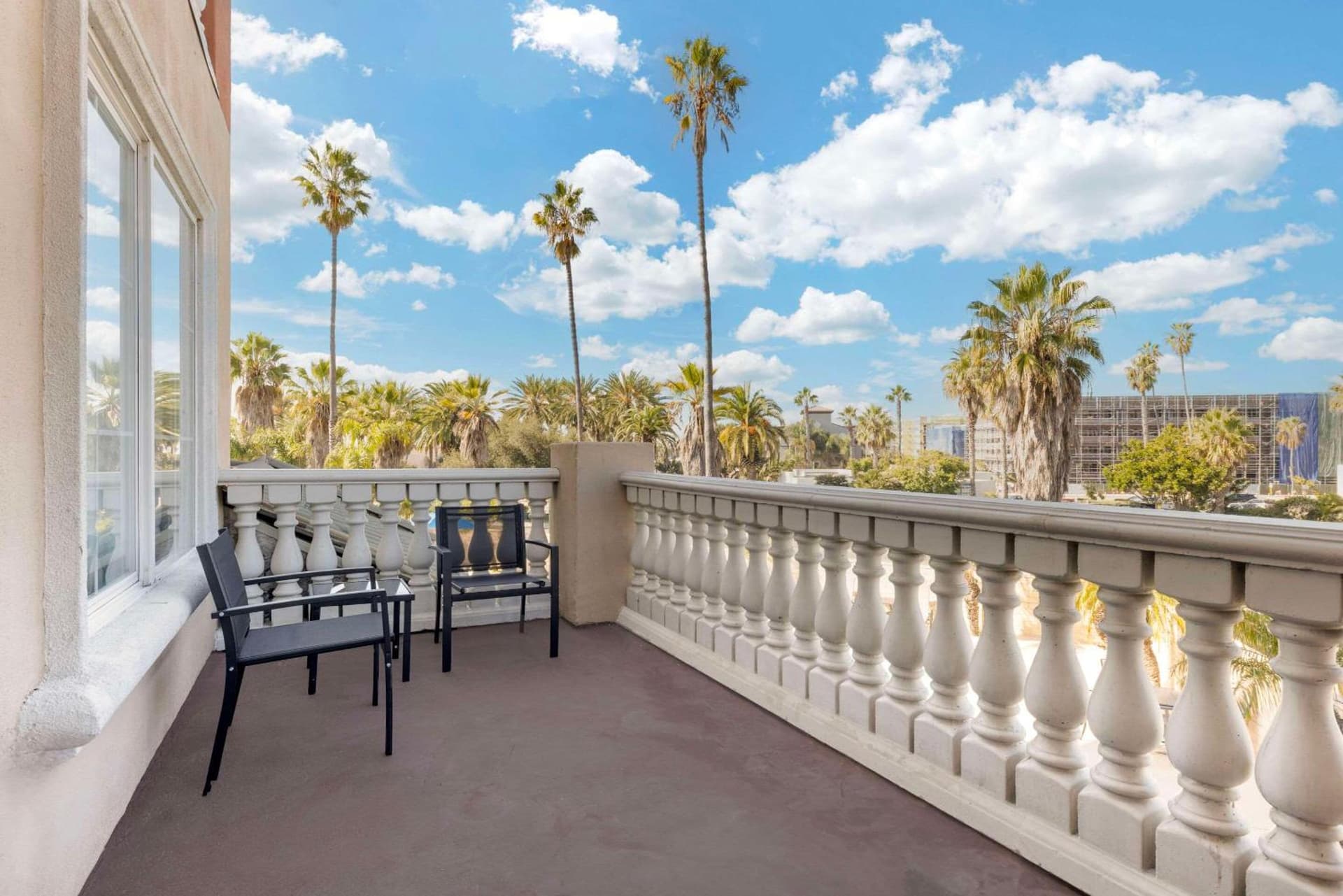 Comfort Suites Oceanside Camp Pendleton Area gallery photo in Oceanside, CA — image 26