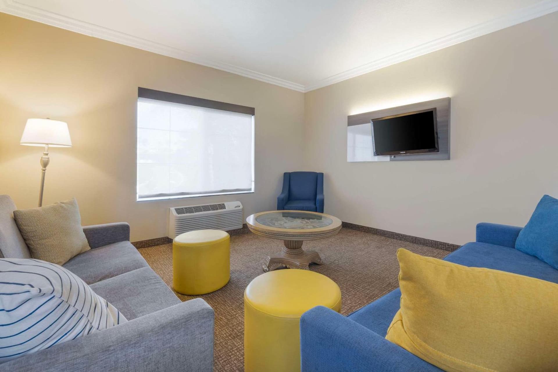 Comfort Suites Oceanside Camp Pendleton Area gallery photo in Oceanside, CA — image 6