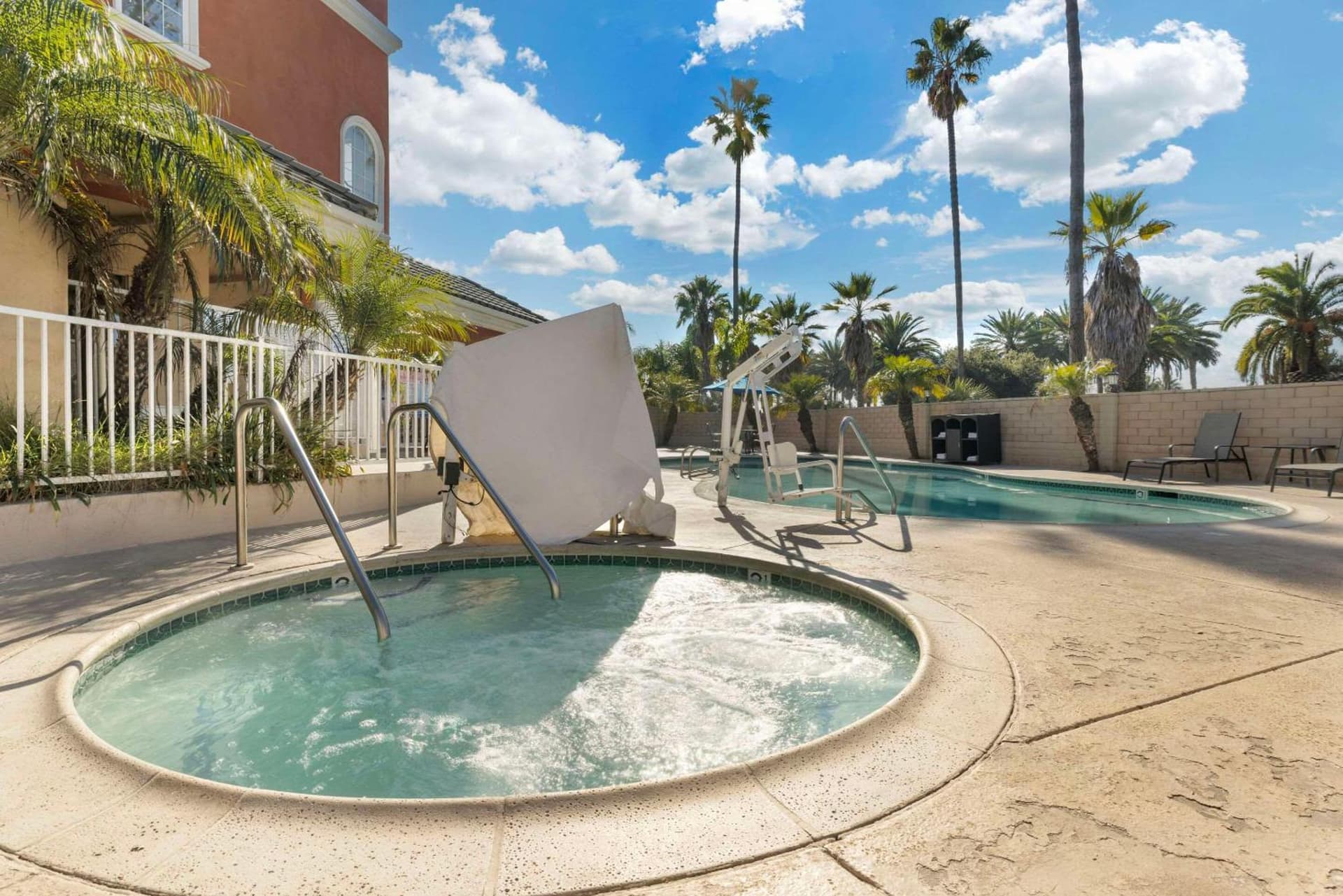 Comfort Suites Oceanside Camp Pendleton Area gallery photo in Oceanside, CA — image 33