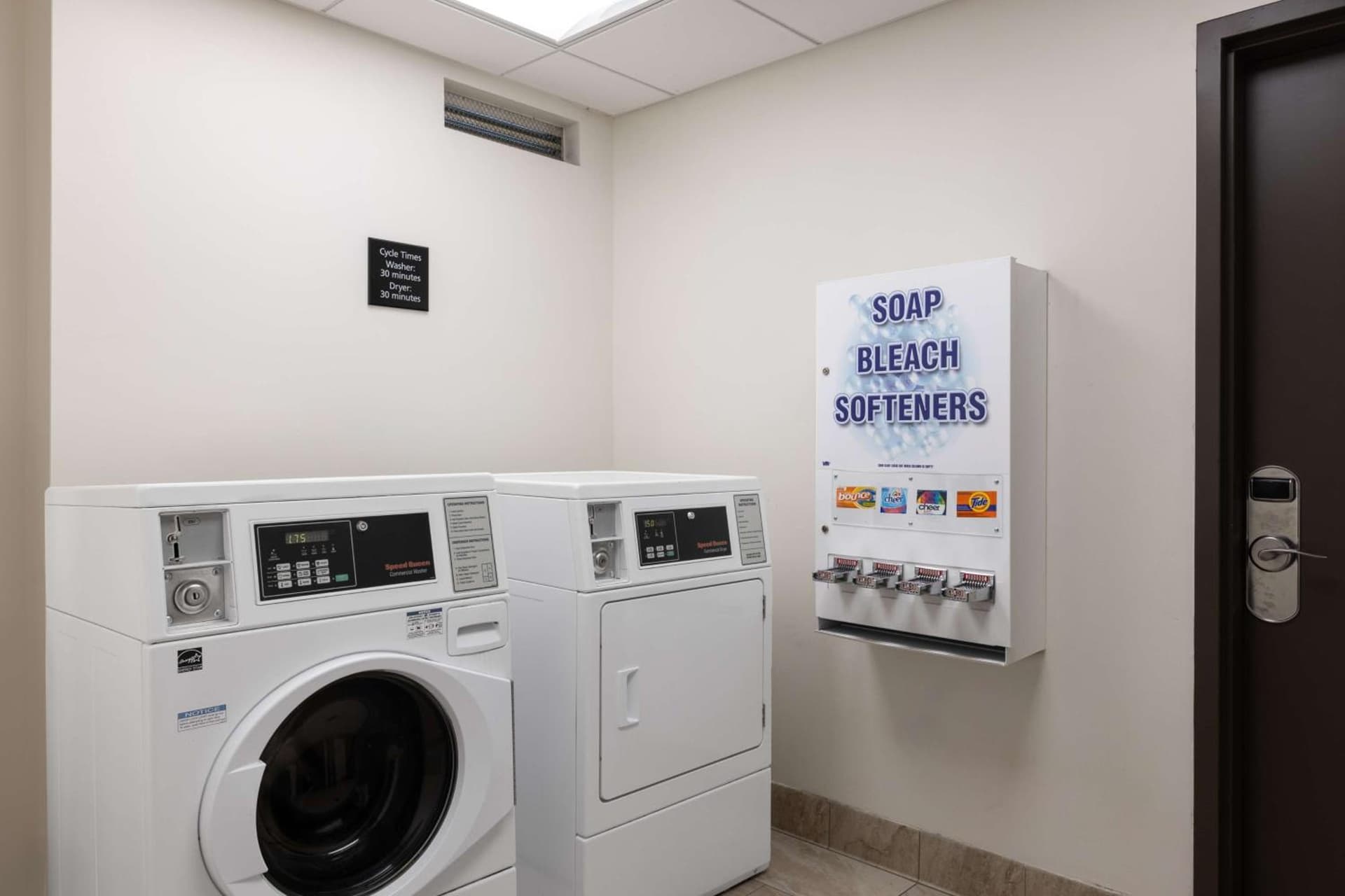 Hampton Inn San Jose Cherry Ave, CA gallery photo in San Jose, CA — image 11