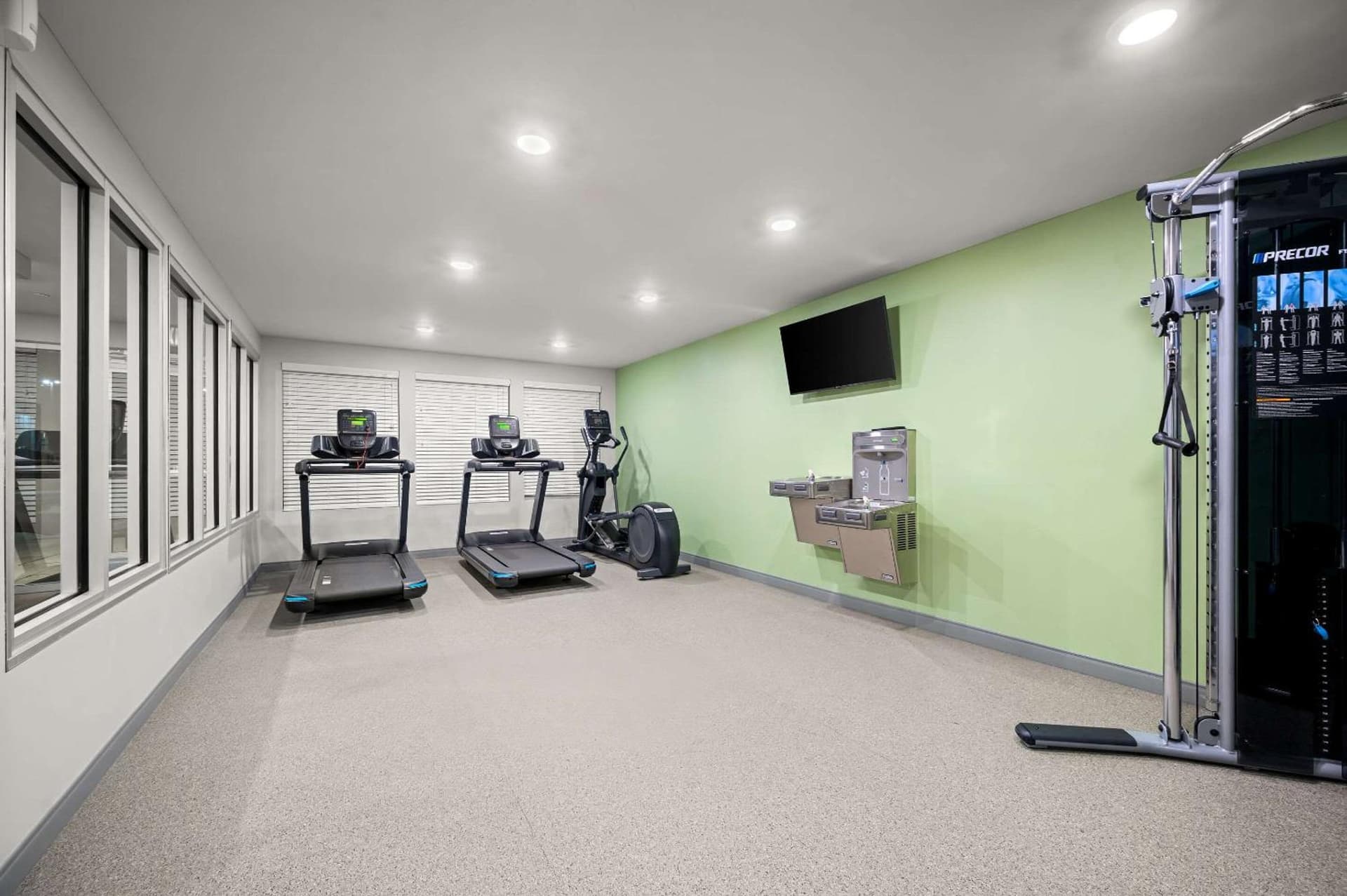 WoodSpring Suites Dearborn Detroit gallery photo in Dearborn, MI — image 27