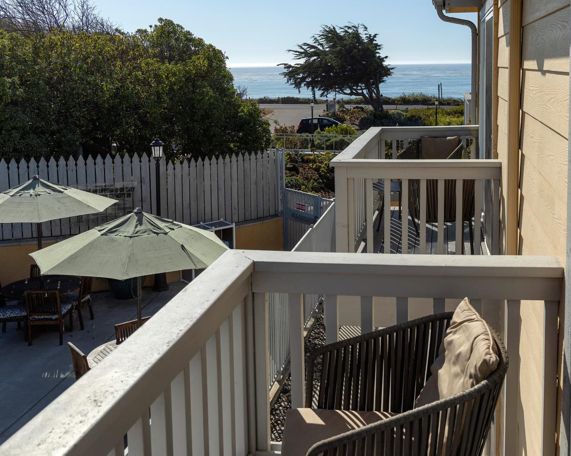 Pelican Inn & Suites interior in Cambria, CA — gallery photo 2