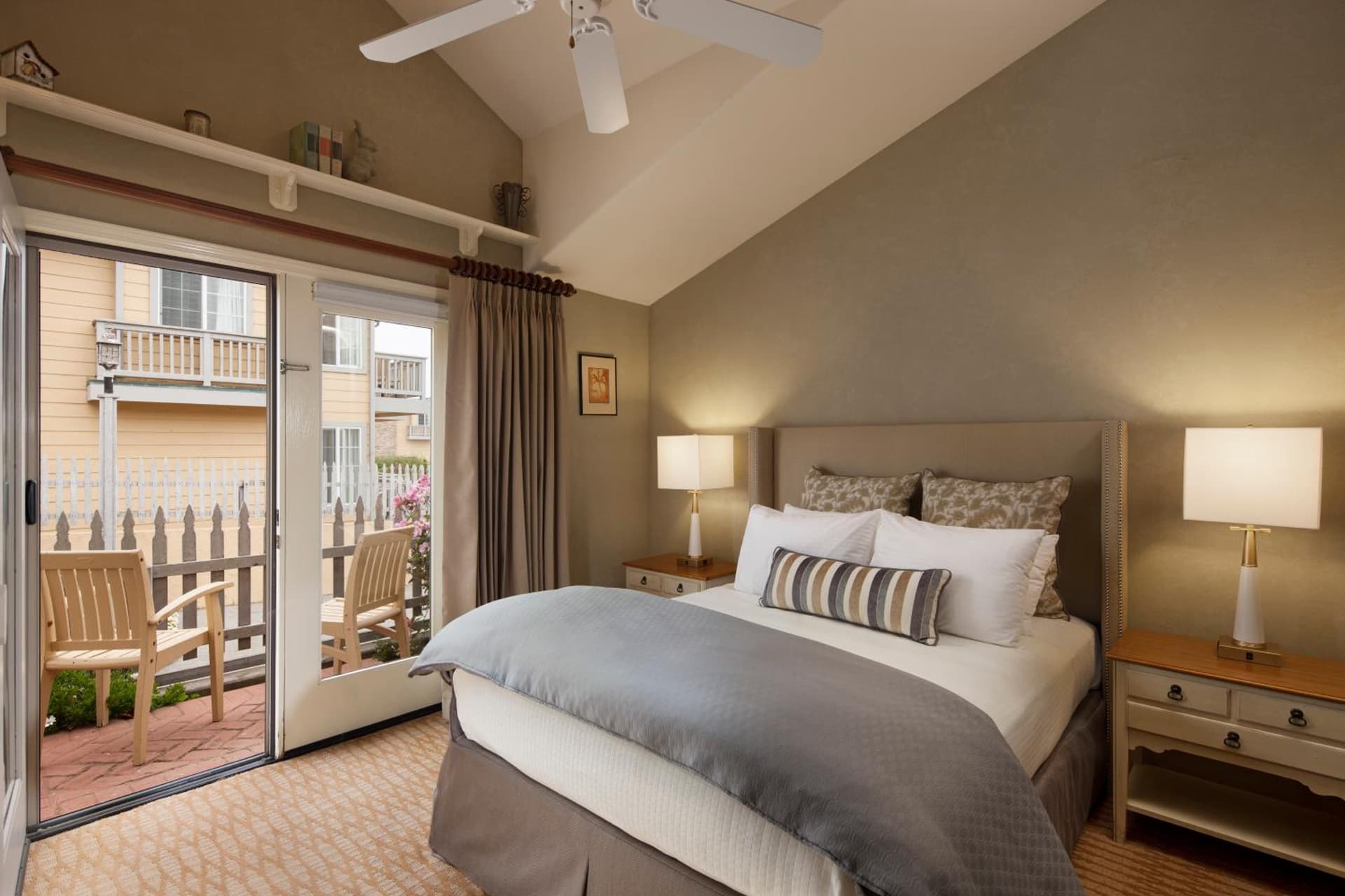 Pelican Inn & Suites gallery photo in Cambria, CA — image 12