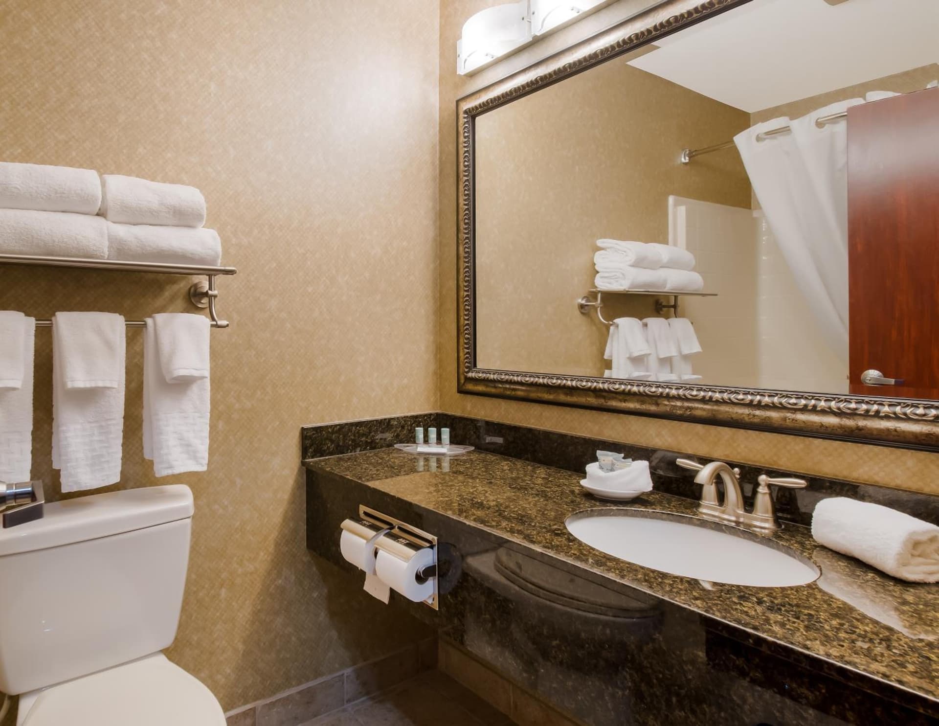 Best Western University Inn and Suites gallery photo in Forest Grove, OR — image 48