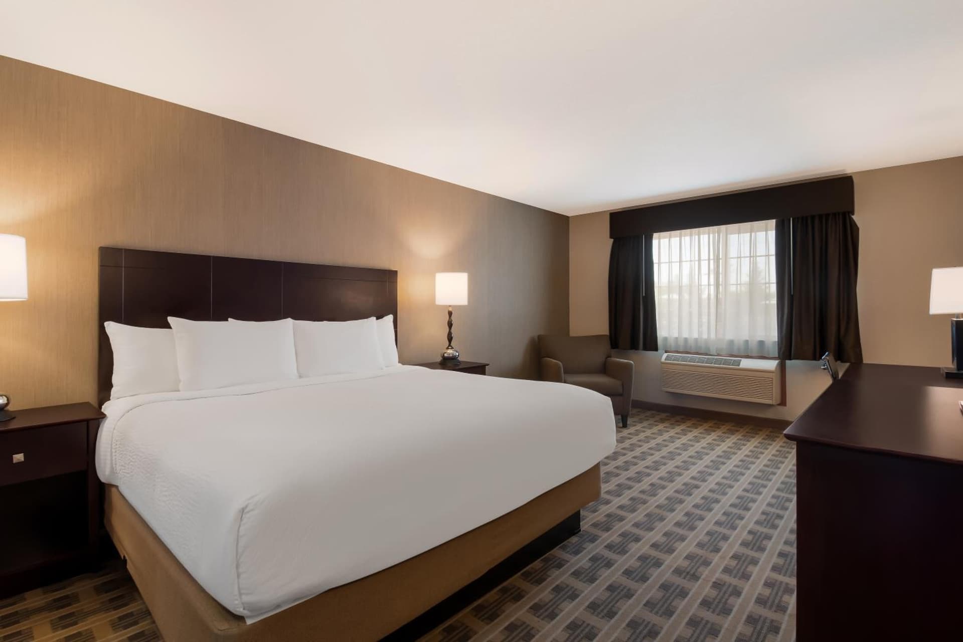 Best Western University Inn and Suites gallery photo in Forest Grove, OR — image 44