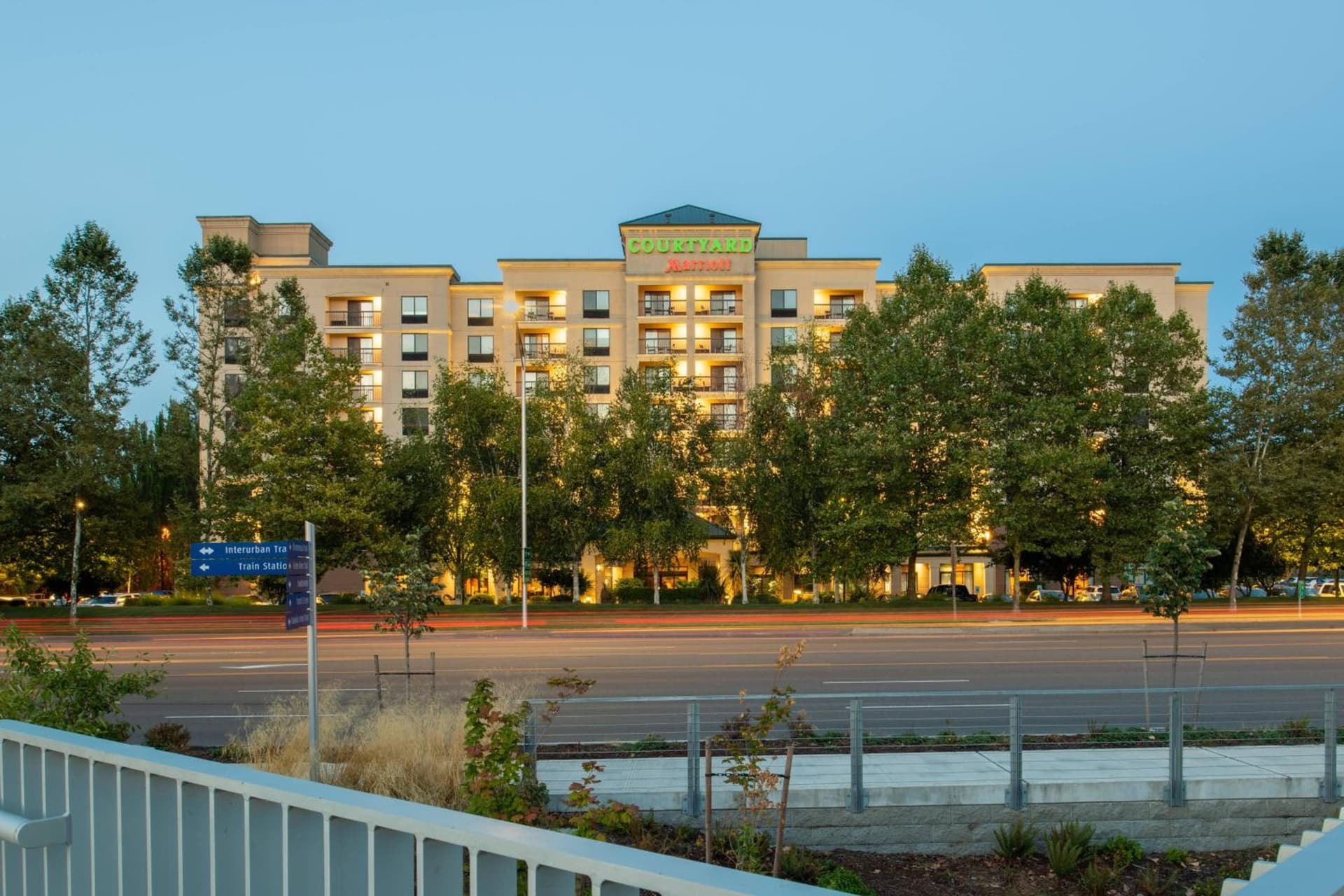 Courtyard Seattle Sea-Tac Area featured exterior or lobby in Tukwila, WA — similar hotel