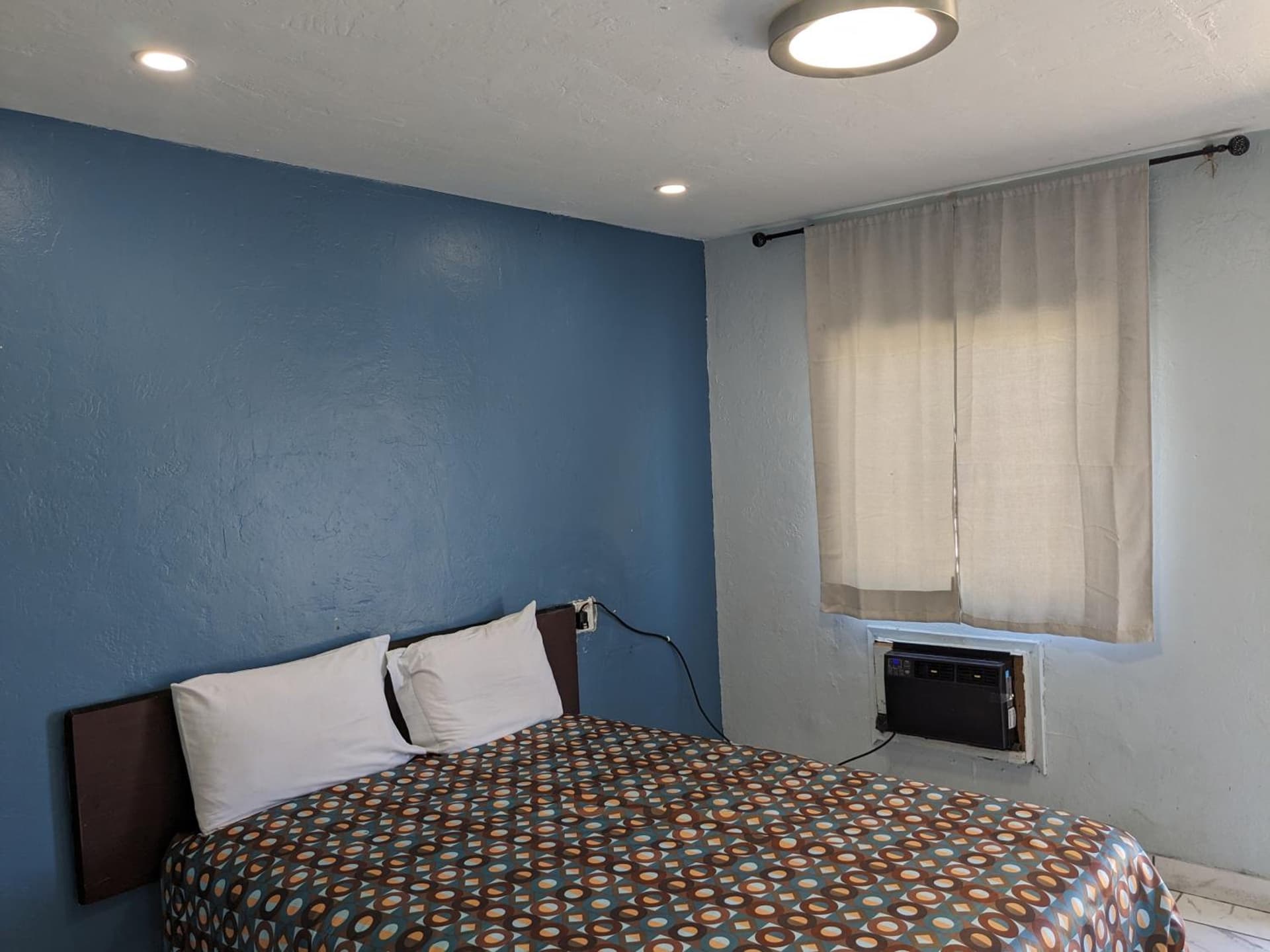 Green spot motel gallery photo in Victorville, CA — image 5