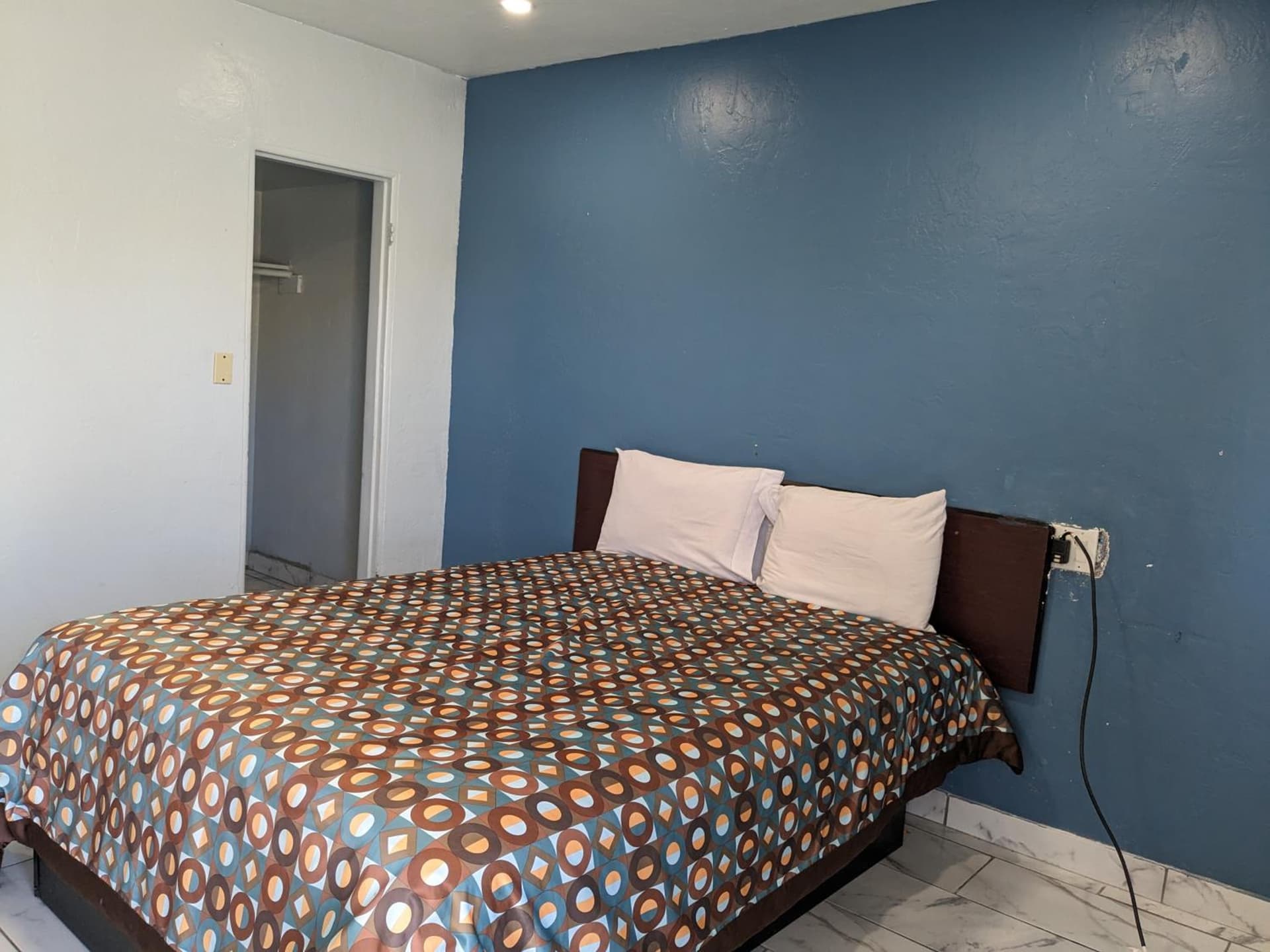 Green spot motel gallery photo in Victorville, CA — image 4