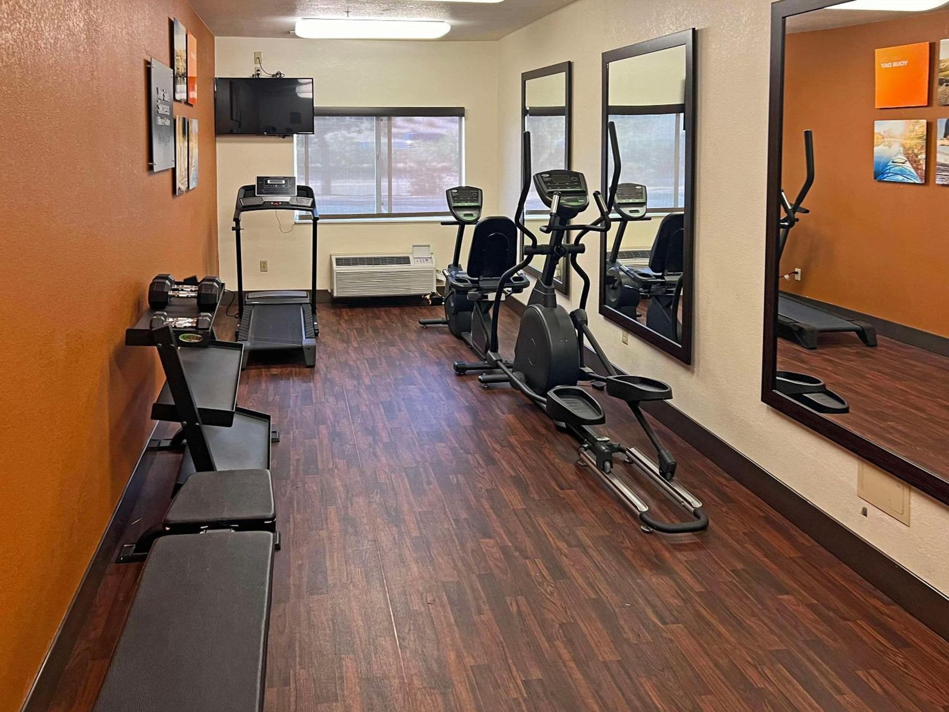 Comfort Suites Peoria Sports Complex gallery photo in Peoria, AZ — image 23