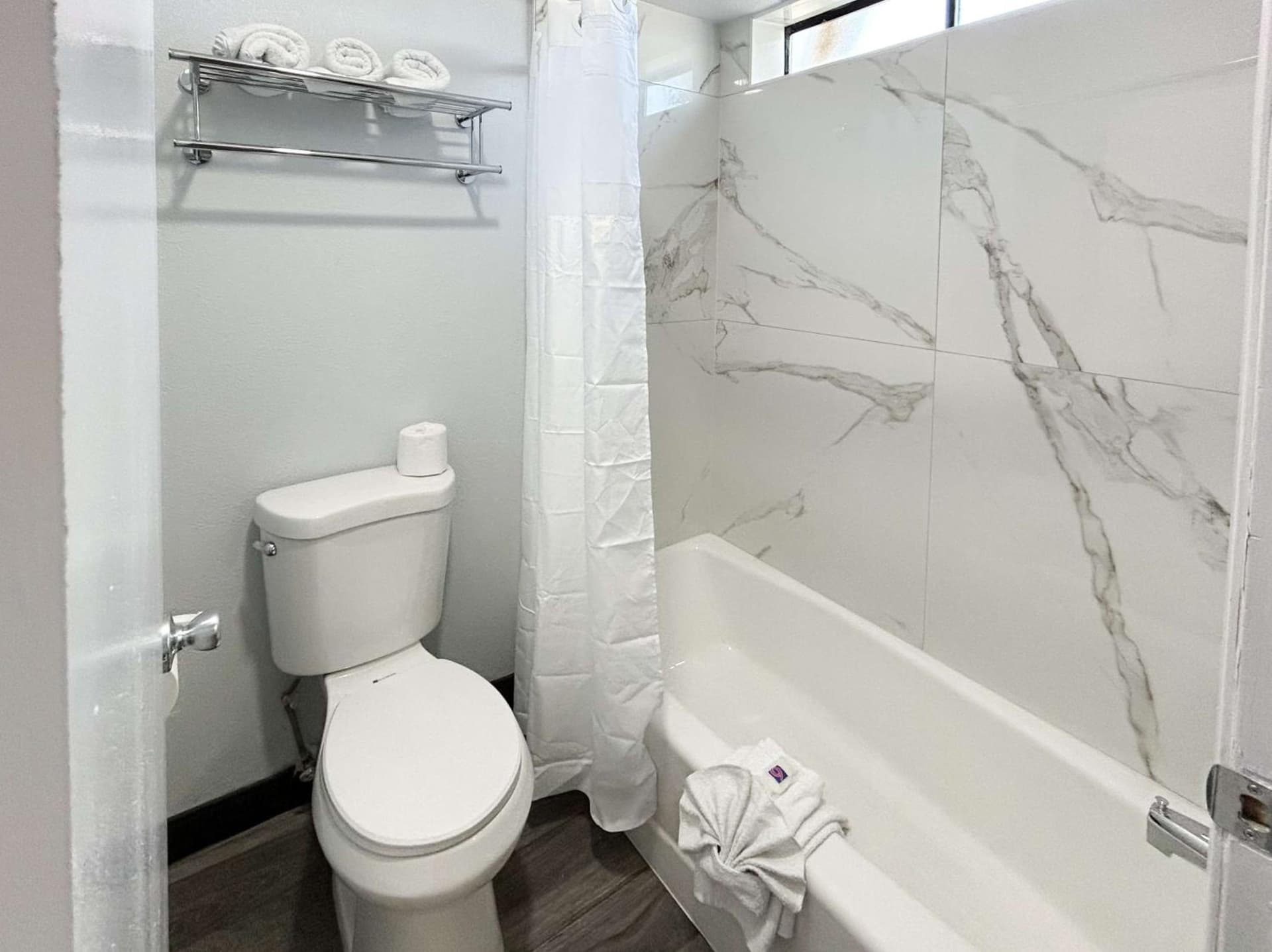 Studio 6 Bakersfield, CA South property views in Bakersfield, CA — gallery photo 3