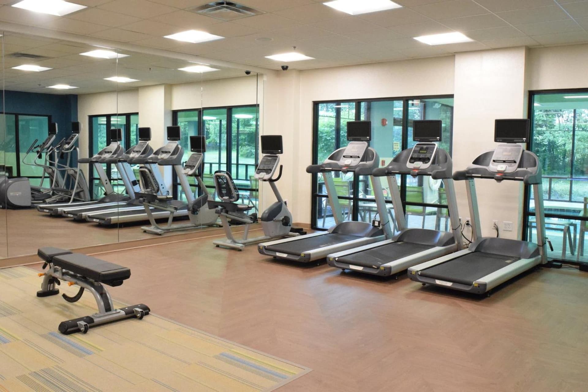 Holiday Inn Express Hotel & Suites Rochester Webster by IHG gallery photo in Webster — image 16