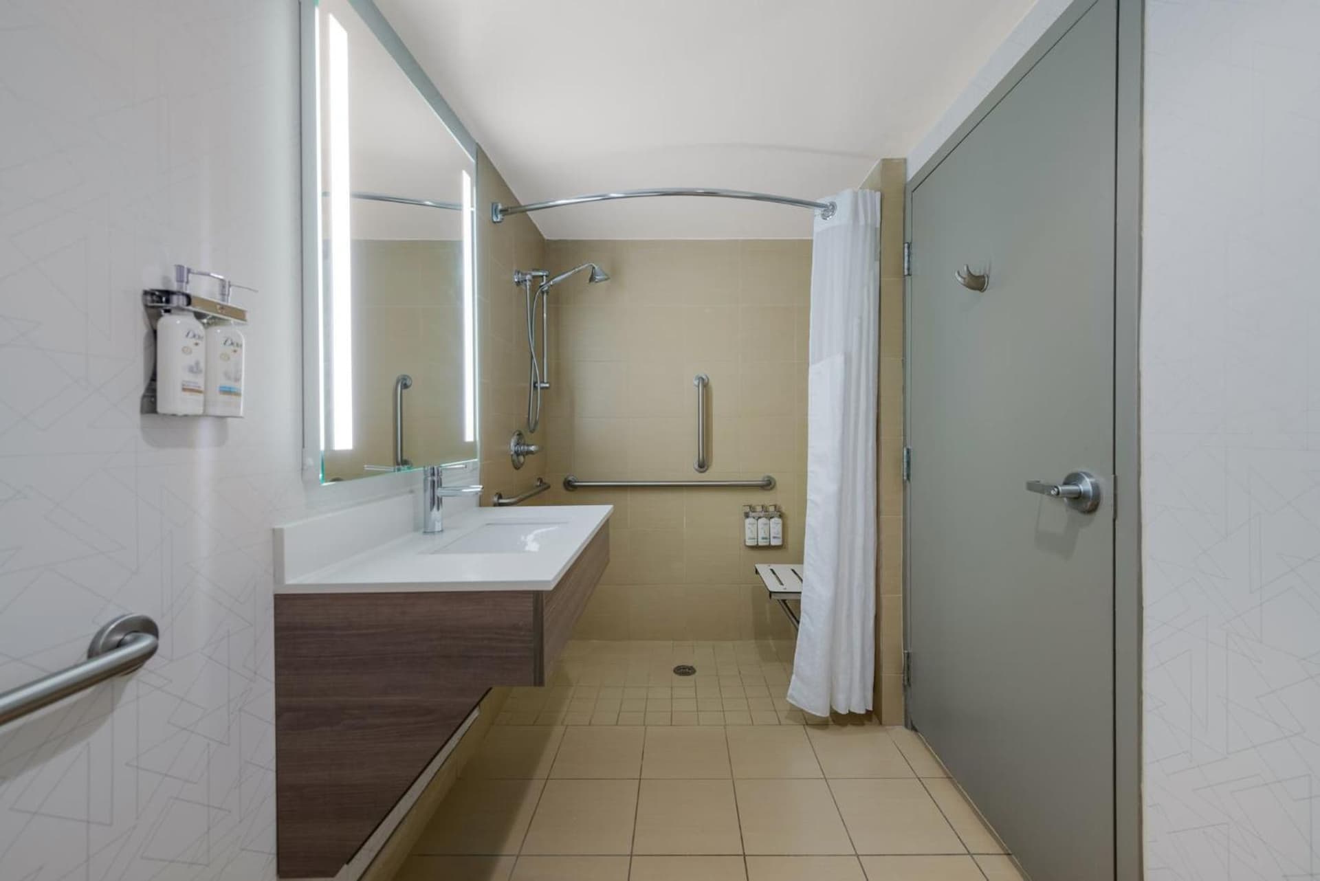 Holiday Inn Express Hotels- Hampton by IHG gallery photo in Hampton, VA — image 35