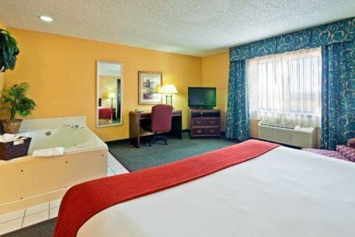 Holiday Inn Express Hotel Fort Campbell-Oak Grove by IHG gallery photo in Oak Grove, KY — image 28