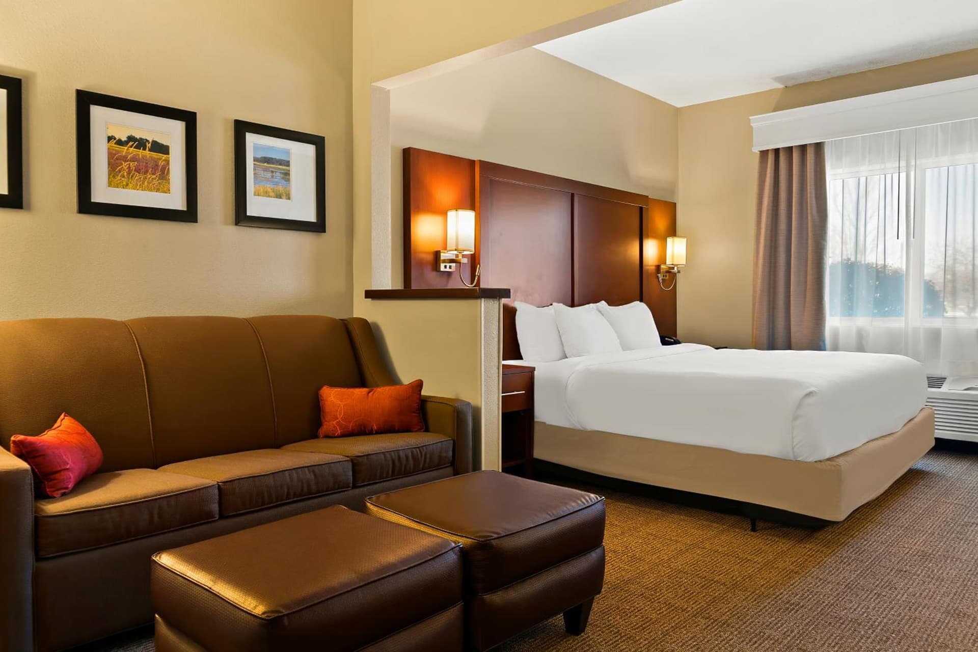 Comfort Suites- Saginaw gallery photo in Saginaw, MI — image 10