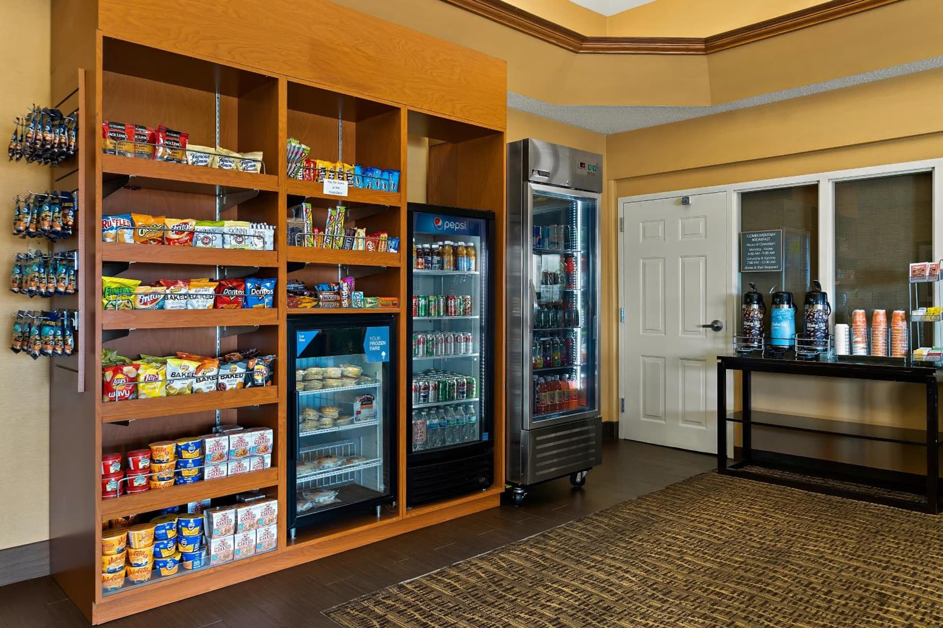 Comfort Suites- Saginaw interior in Saginaw, MI — gallery photo 2