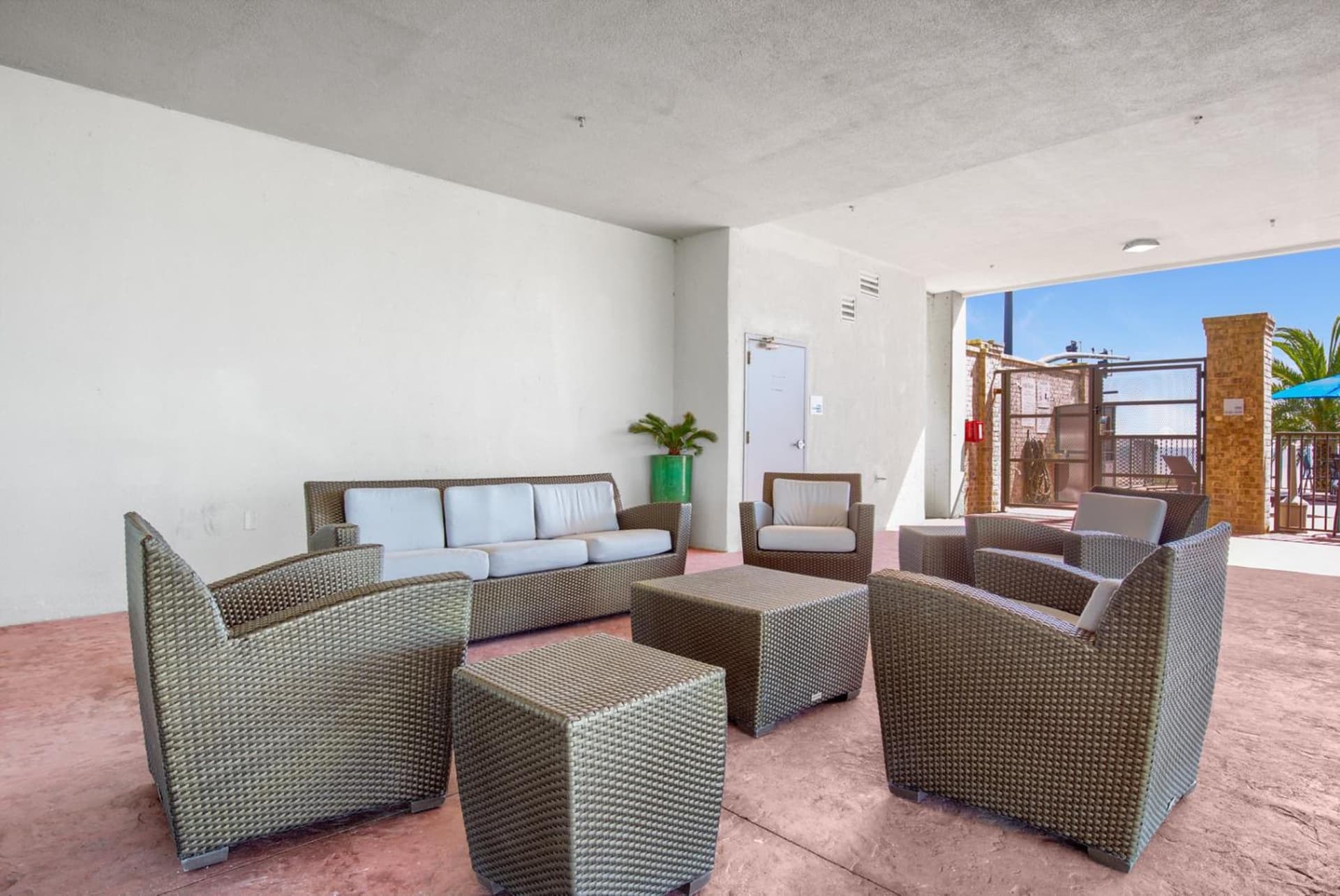Holiday Inn Express - Gulfport Beach by IHG gallery photo in Gulfport, MS — image 40