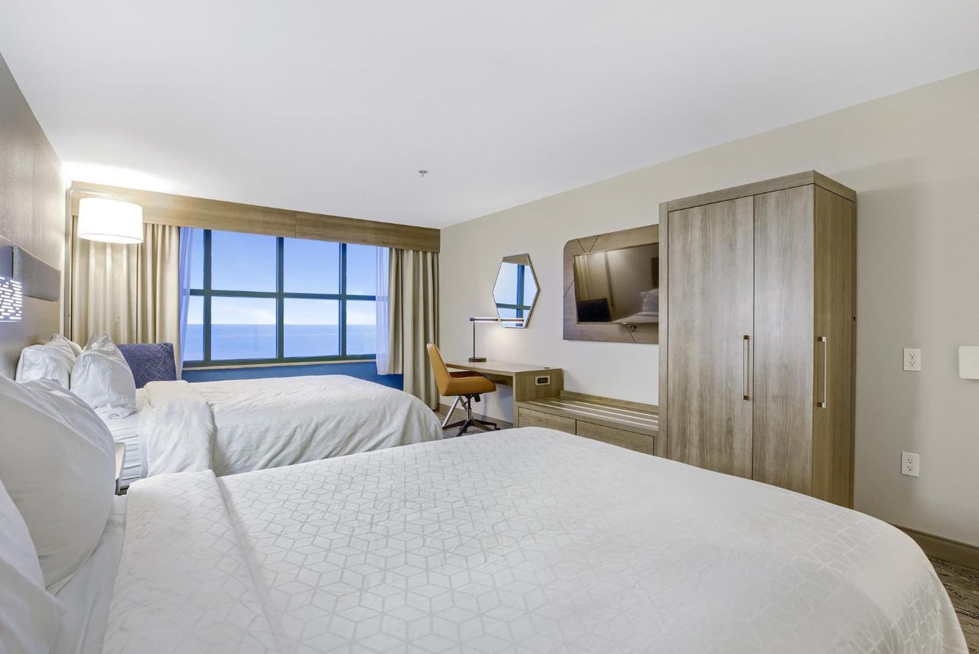 Holiday Inn Express - Gulfport Beach by IHG gallery photo in Gulfport, MS — image 32