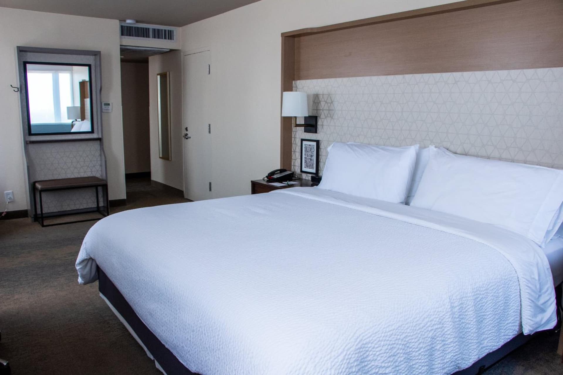 Holiday Inn Metairie New Orleans by IHG property views in Metairie, LA — gallery photo 3