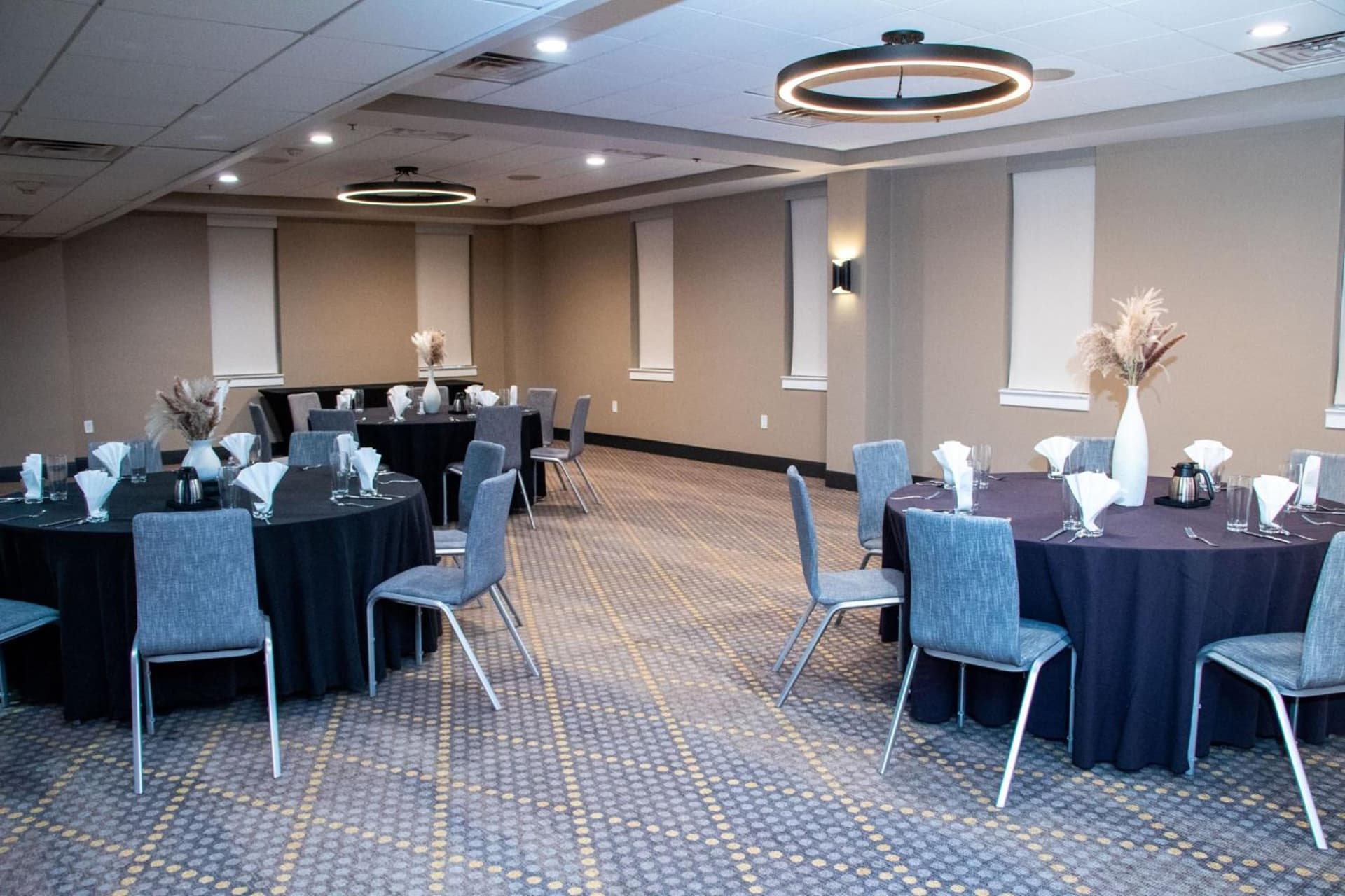 Holiday Inn Metairie New Orleans by IHG gallery photo in Metairie, LA — image 14