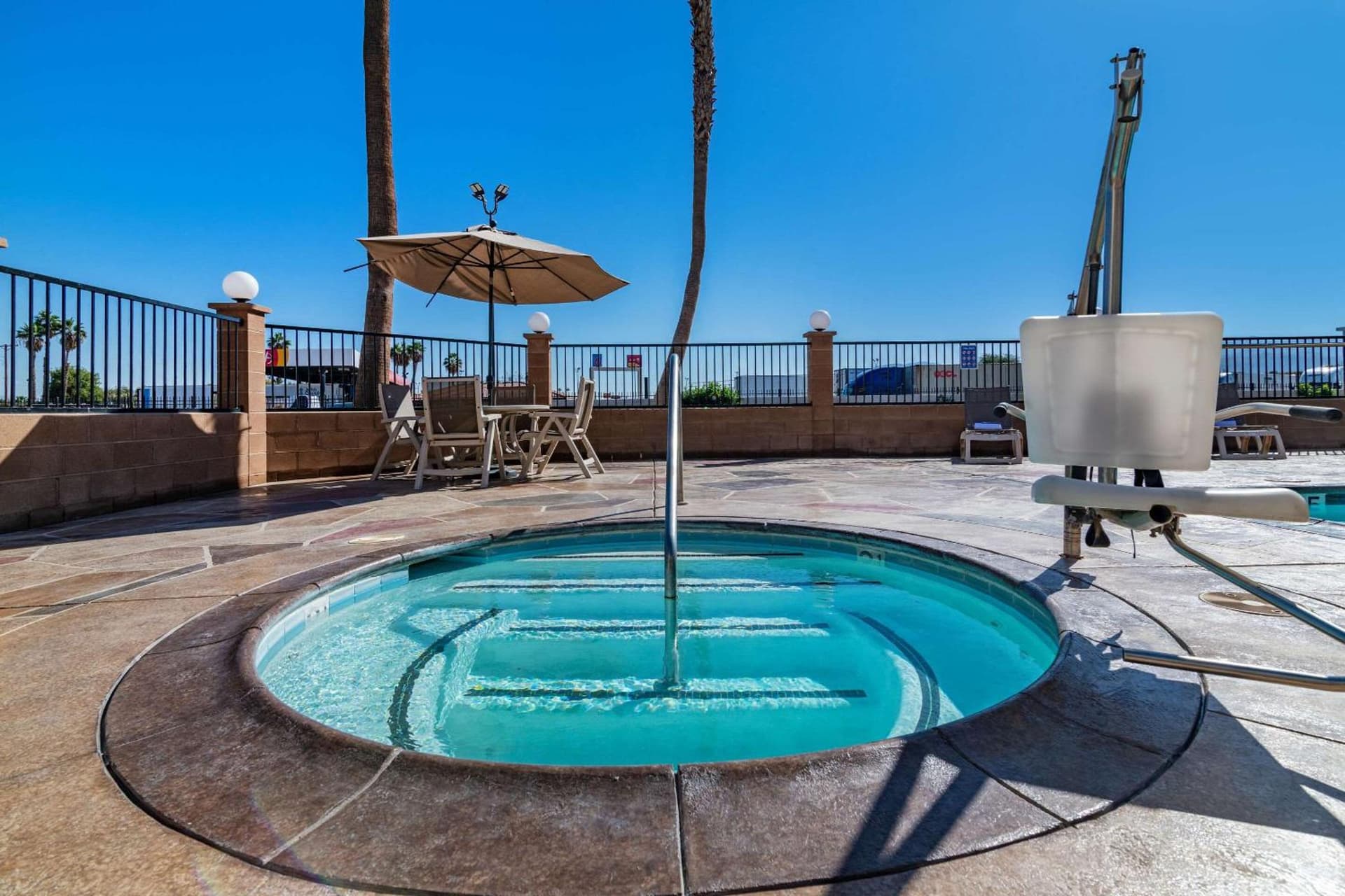 Rodeway Inn & Suites Rancho Mirage - Palm Desert Area property views in Thousand Palms, CA — gallery photo 3