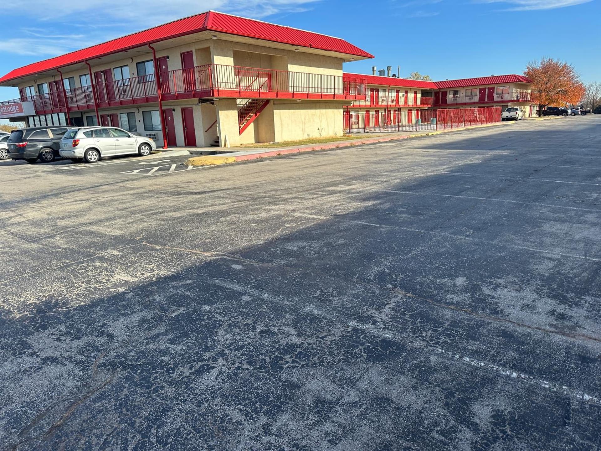 Budgetlodge interior in Oklahoma City, OK — gallery photo 2