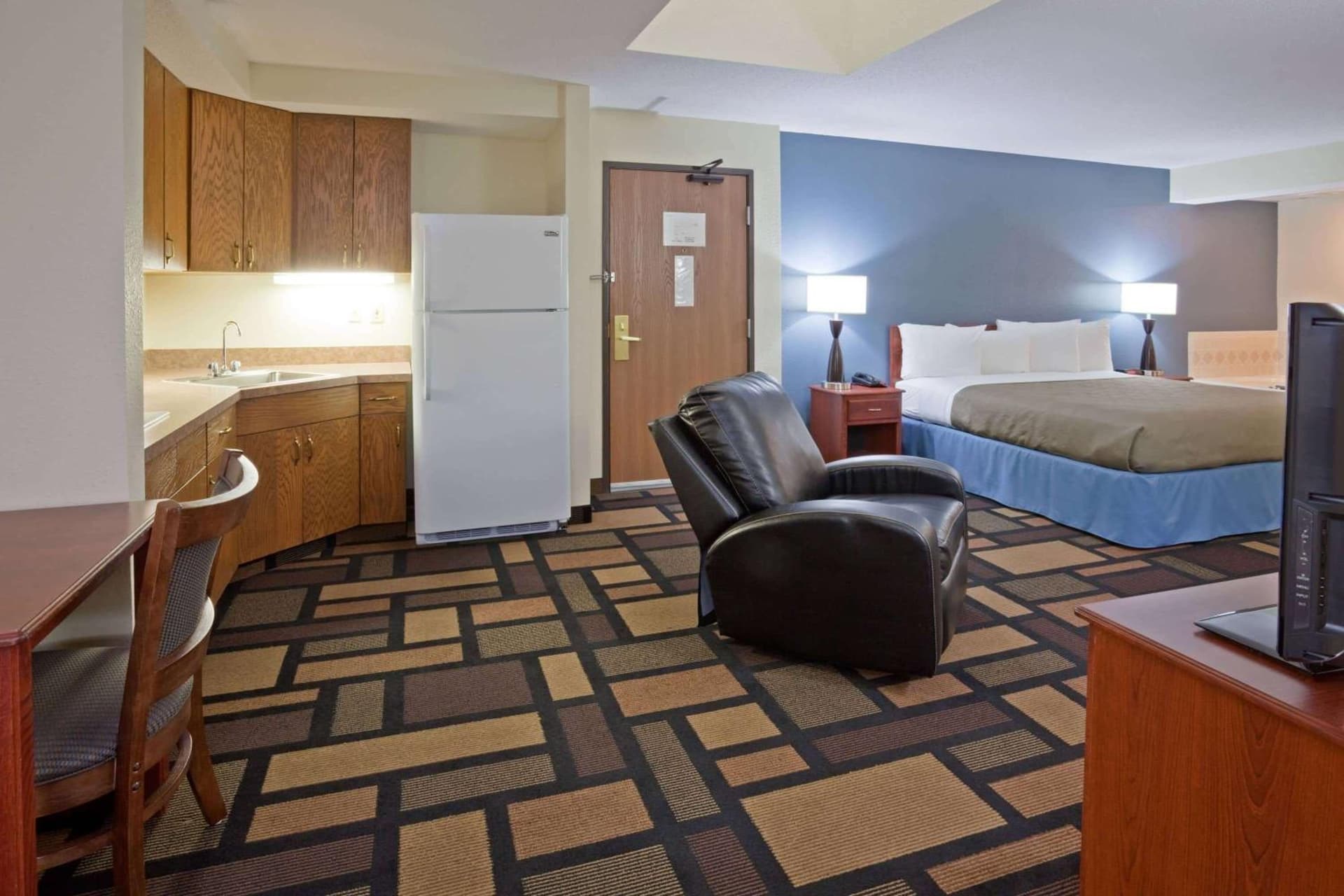 AmericInn by Wyndham Austin property views in Austin, MN — gallery photo 3