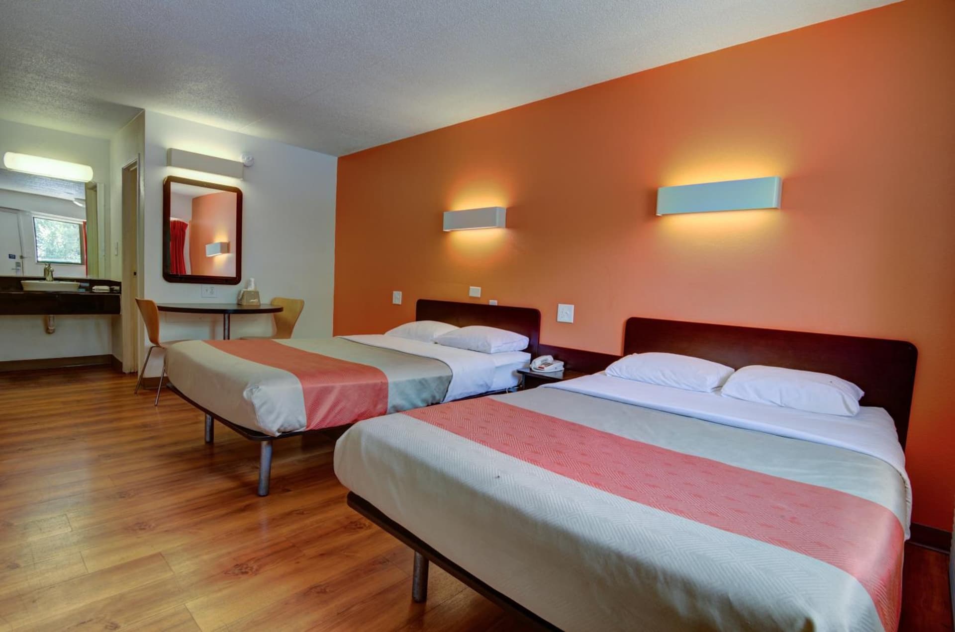 Days Inn by Wyndham Kansas City Northeast property views in Kansas City, MO — gallery photo 3