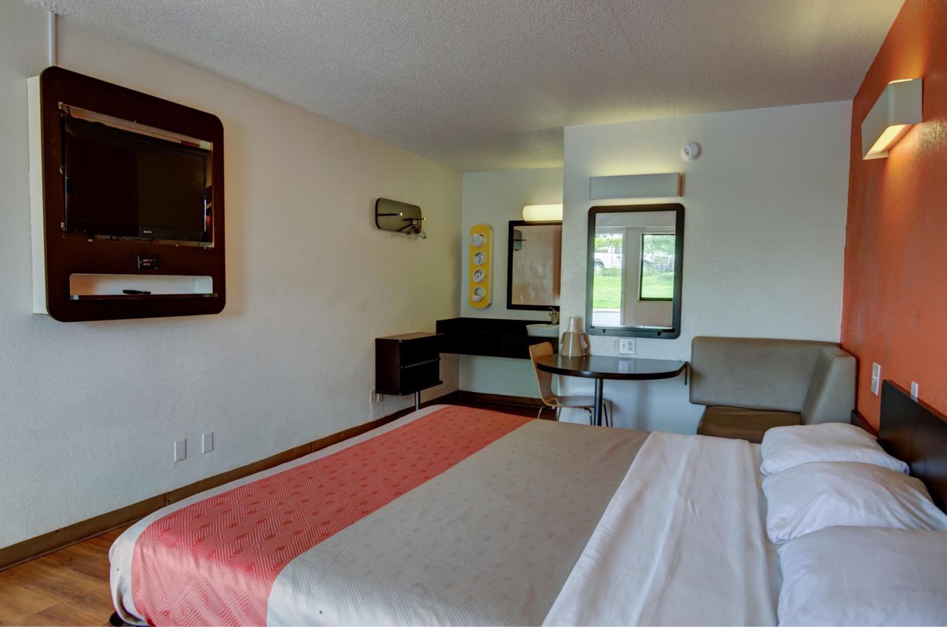 Days Inn by Wyndham Kansas City Northeast gallery photo in Kansas City, MO — image 15