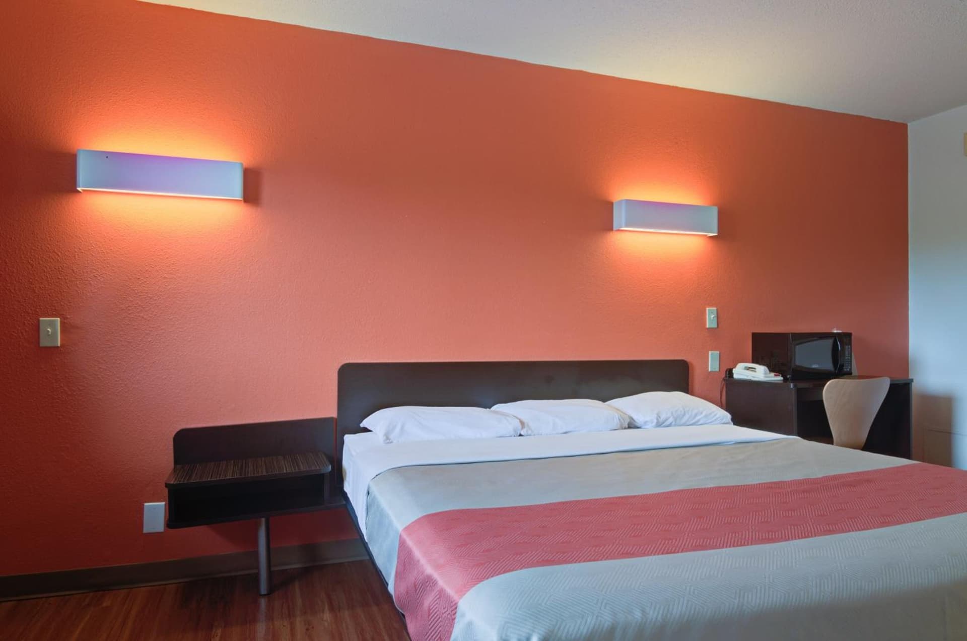 Days Inn by Wyndham Kansas City Northeast gallery photo in Kansas City, MO — image 62