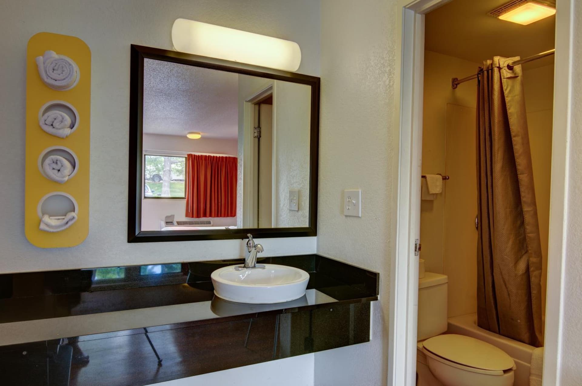 Days Inn by Wyndham Kansas City Northeast gallery photo in Kansas City, MO — image 63
