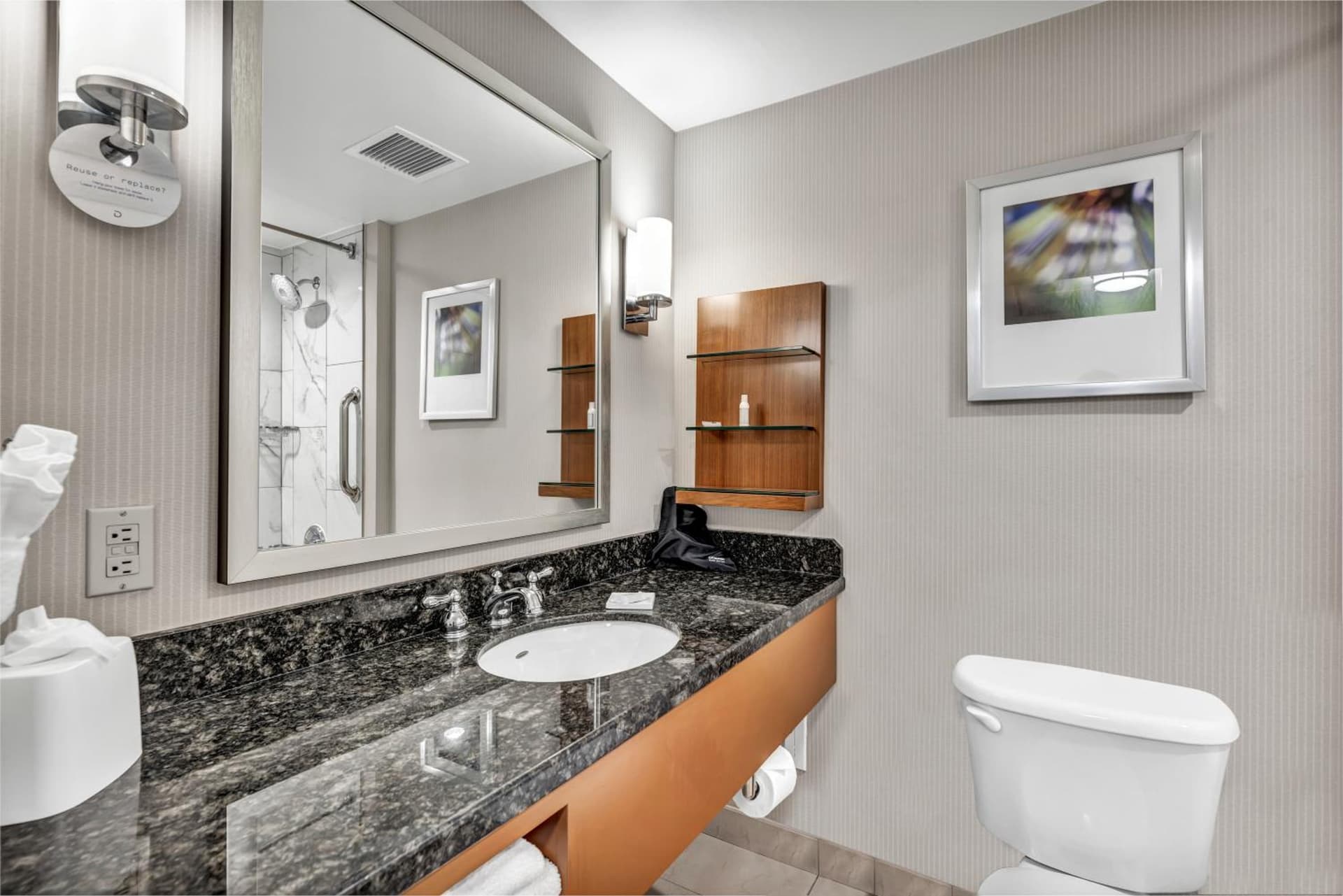 Delta Hotels by Marriott Mount Pleasant gallery photo in Racine, WI — image 12