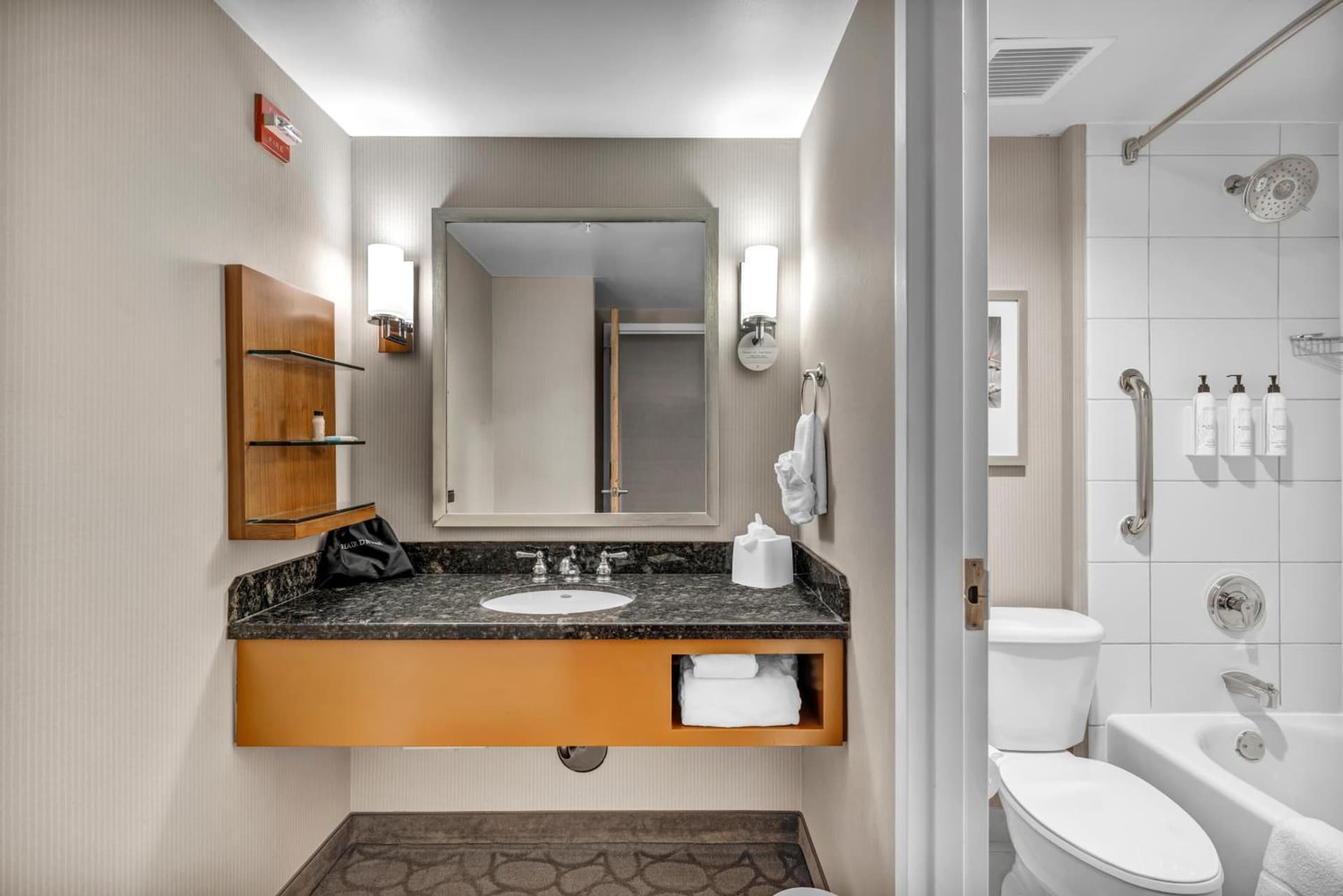 Delta Hotels by Marriott Mount Pleasant gallery photo in Racine, WI — image 26