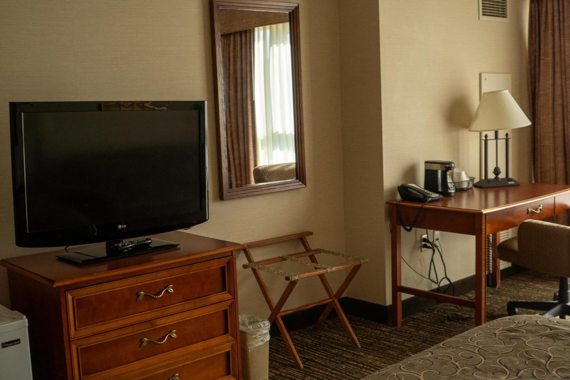 Hotel Topeka at City Center gallery photo in Topeka, KS — image 13