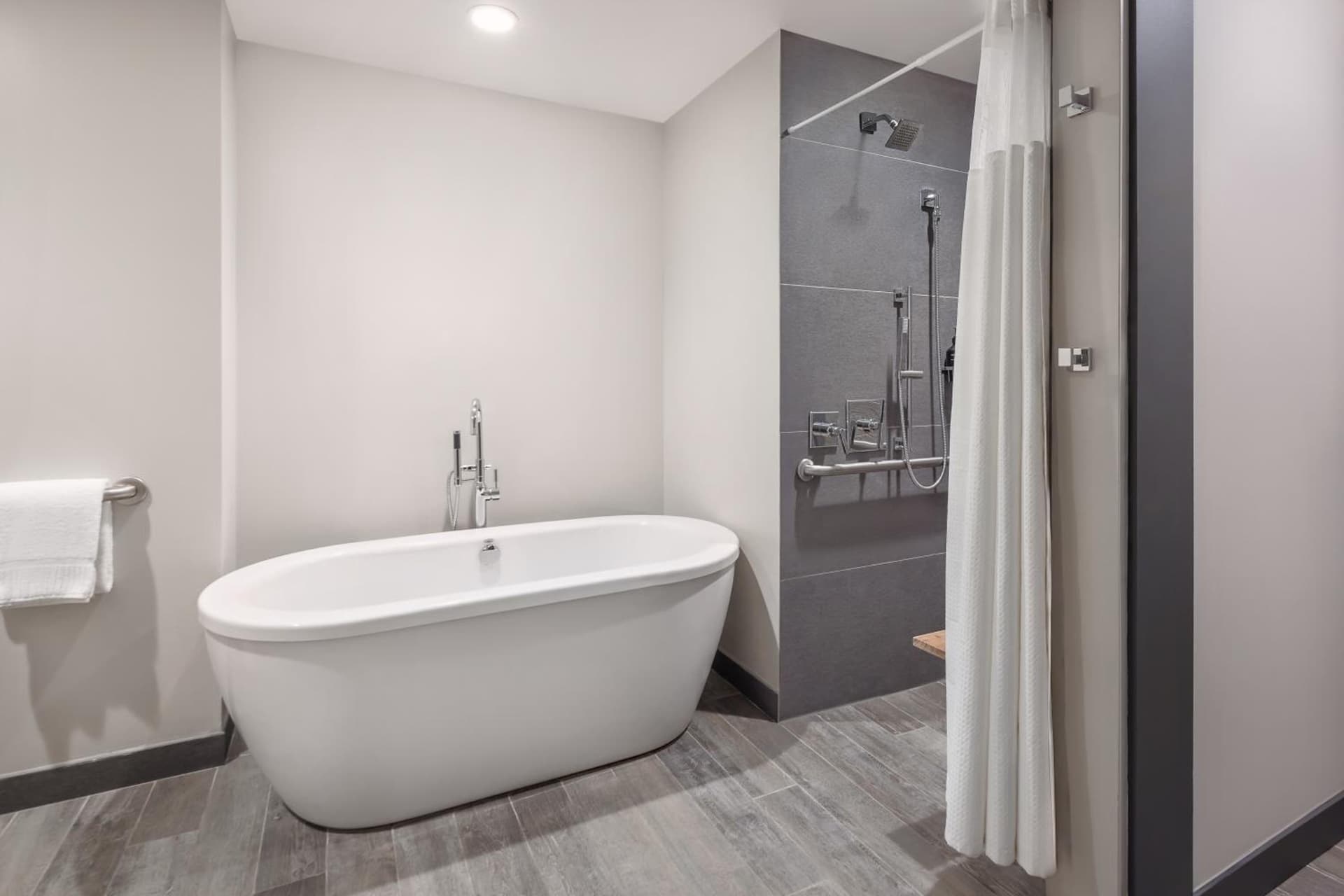 Hotel Van Zandt property views in Austin, TX — gallery photo 3