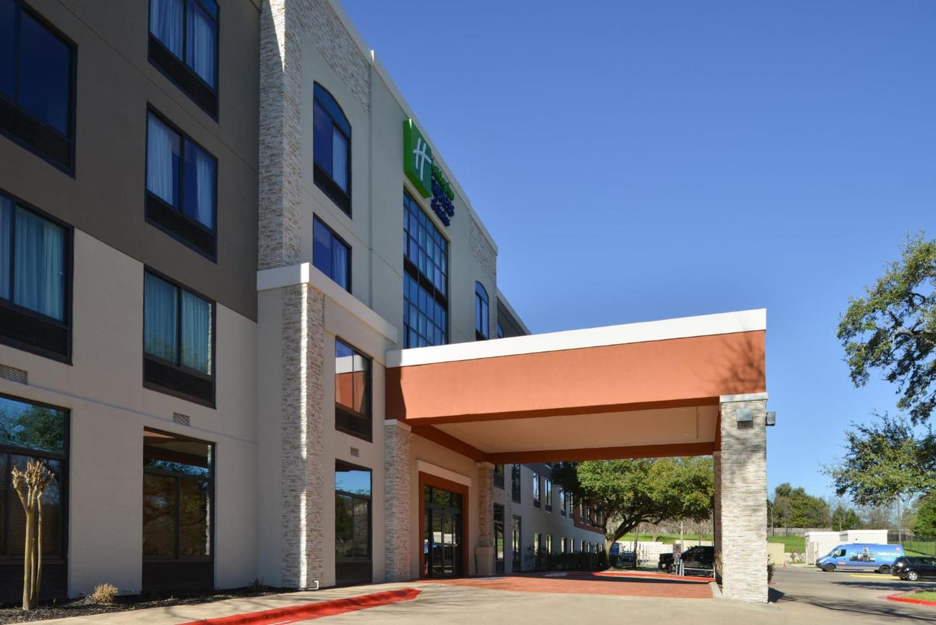 Holiday Inn Express & Suites Austin North Central by IHG gallery photo in Austin, TX — image 25