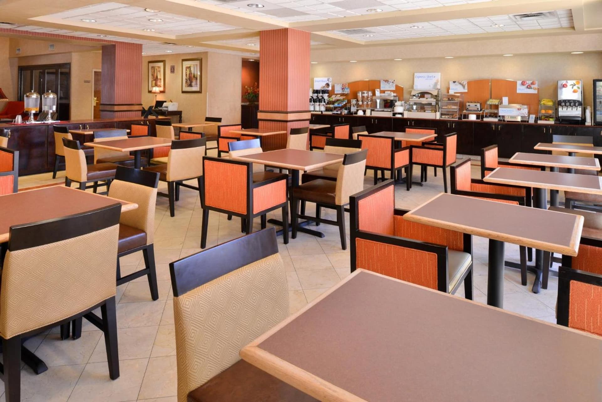 Holiday Inn Express & Suites Austin North Central by IHG gallery photo in Austin, TX — image 17